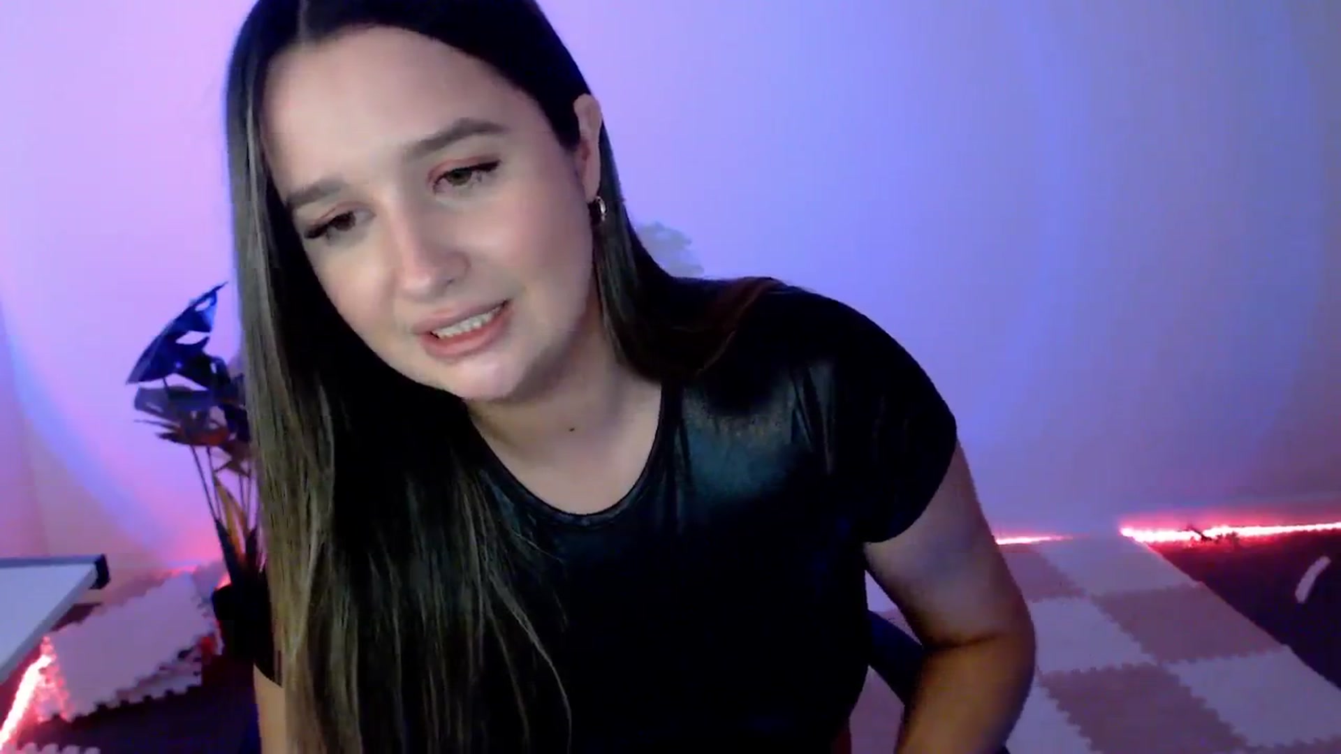 Gallery image thumbnail from StonksRoom's myfreecams stream on, 01/31/2024, 12:33 image 10 of 20