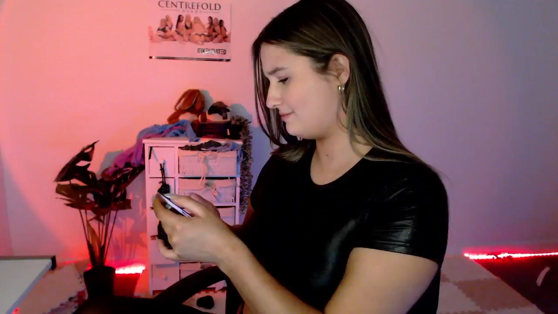 Gallery image thumbnail from StonksRoom's myfreecams stream on, 01/31/2024, 12:33 image 1 of 20