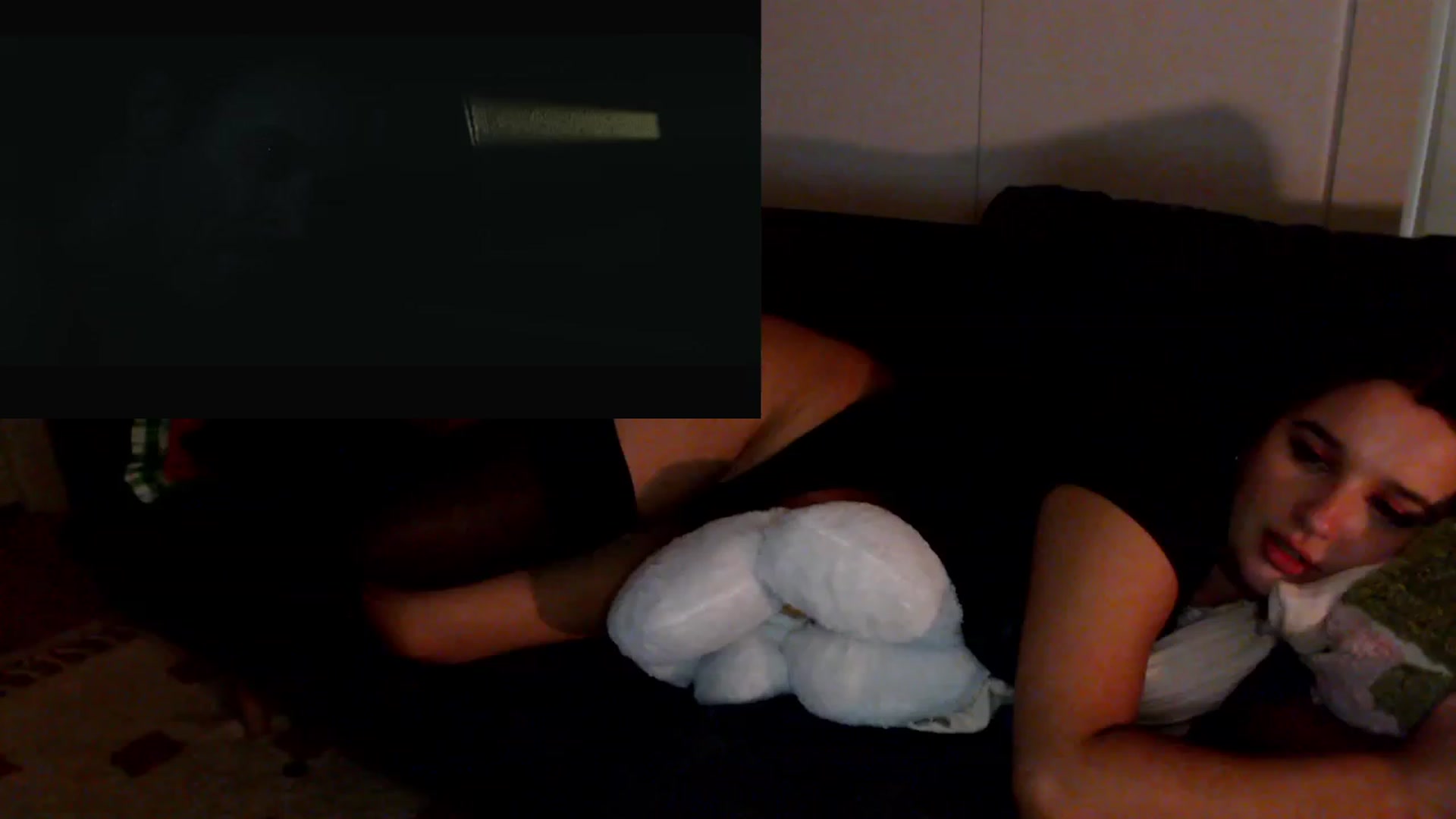 Gallery image thumbnail from StonksRoom's myfreecams stream on, 01/31/2024, 15:09 image 6 of 20
