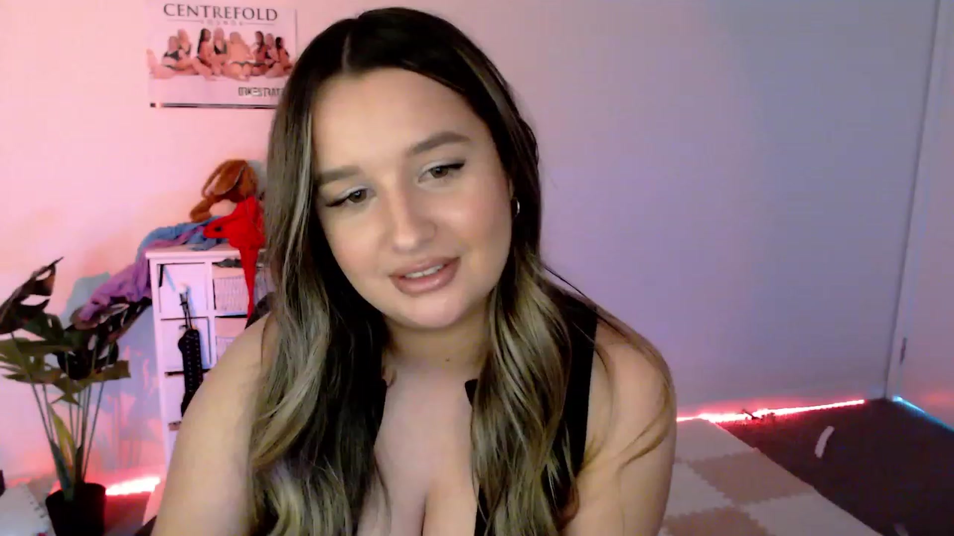 Gallery image thumbnail from StonksRoom's myfreecams stream on, 02/02/2024, 09:10 image 16 of 20