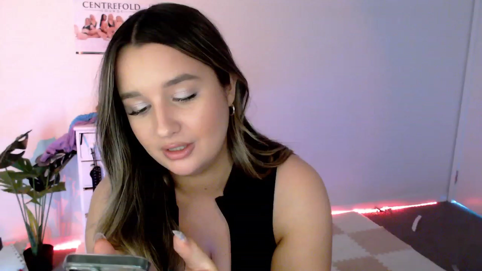 Gallery image thumbnail from StonksRoom's myfreecams stream on, 02/02/2024, 09:10 image 12 of 20