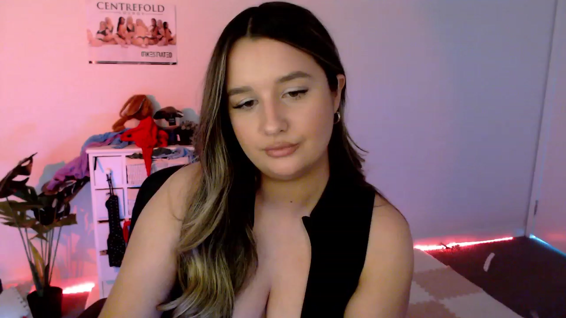 Gallery image thumbnail from StonksRoom's myfreecams stream on, 02/02/2024, 09:10 image 10 of 20