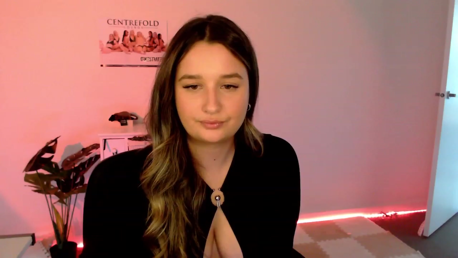 Gallery image thumbnail from StonksRoom's myfreecams stream on, 02/09/2024, 08:54 image 5 of 20