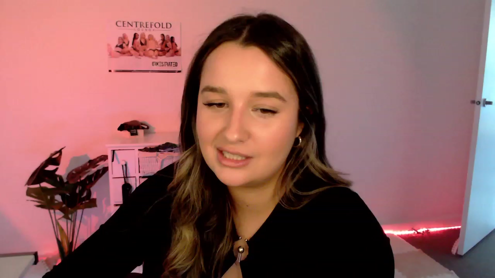 Gallery image thumbnail from StonksRoom's myfreecams stream on, 02/09/2024, 08:54 image 2 of 20
