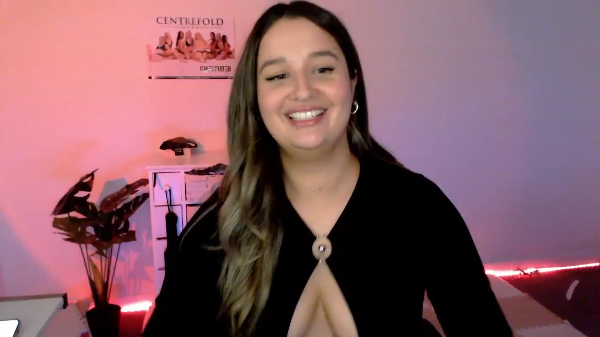 Gallery image thumbnail from StonksRoom's myfreecams stream on, 02/09/2024, 09:32 image 13 of 20