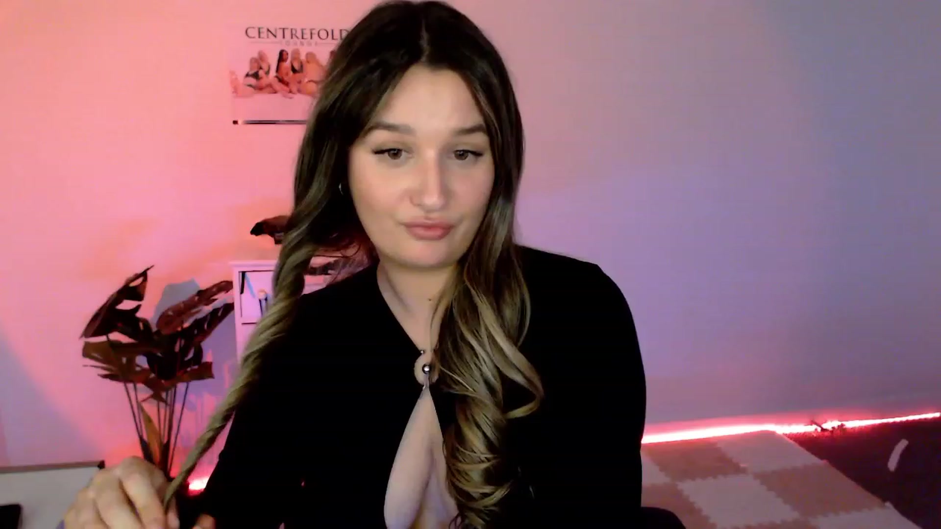 Gallery image thumbnail from StonksRoom's myfreecams stream on, 02/09/2024, 09:32 image 9 of 20