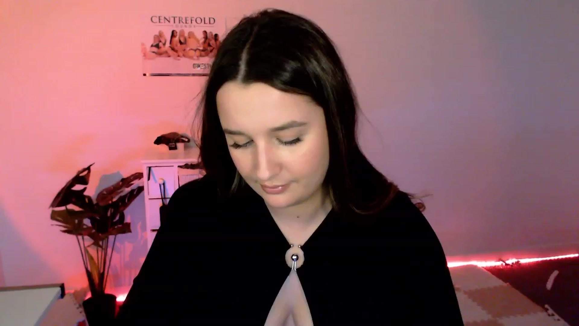 Gallery image thumbnail from StonksRoom's myfreecams stream on, 02/09/2024, 10:09 image 5 of 20