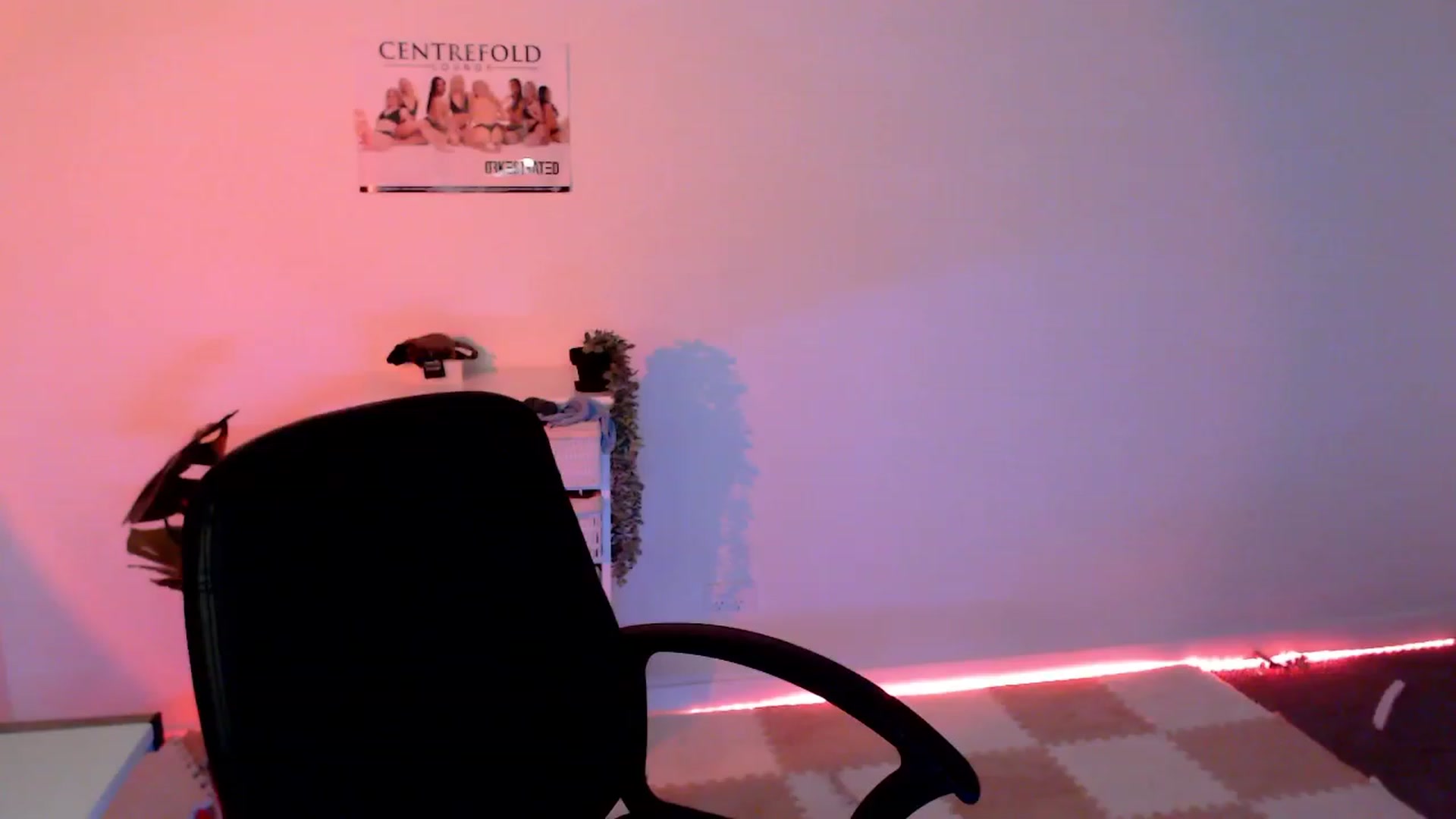 Gallery image thumbnail from StonksRoom's myfreecams stream on, 02/09/2024, 10:09 image 1 of 20