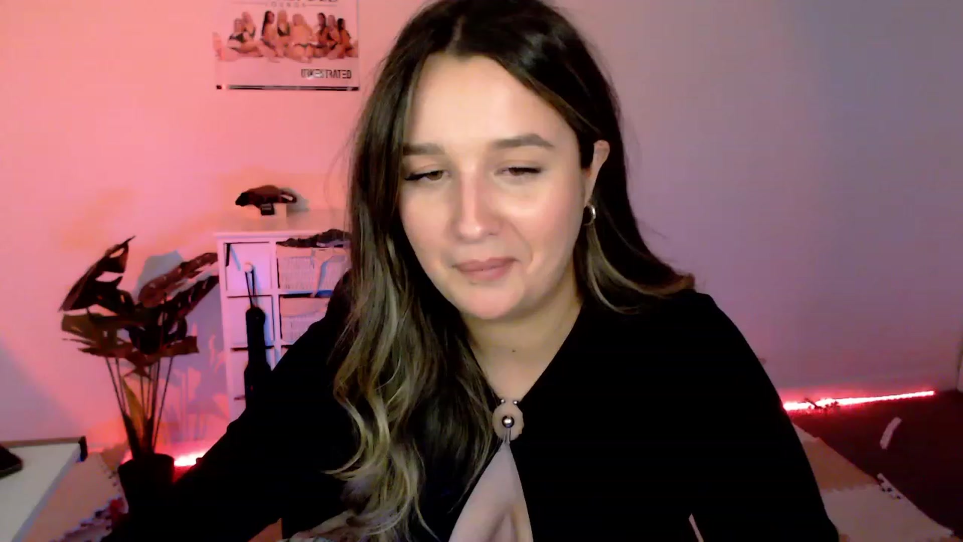 Gallery image thumbnail from StonksRoom's myfreecams stream on, 02/09/2024, 10:09 image 13 of 20