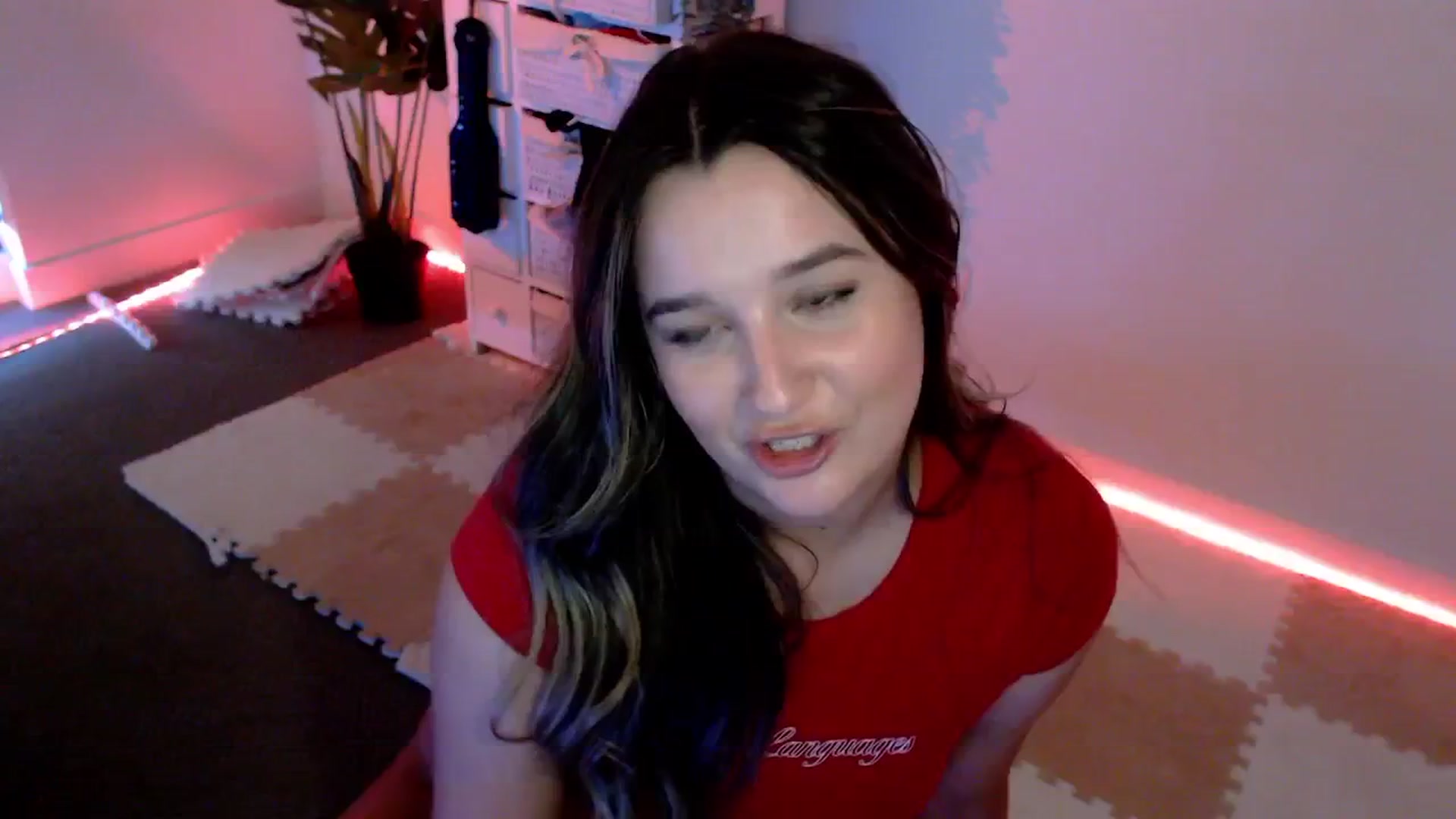 Gallery image thumbnail from StonksRoom's myfreecams stream on, 02/10/2024, 09:36 image 13 of 20