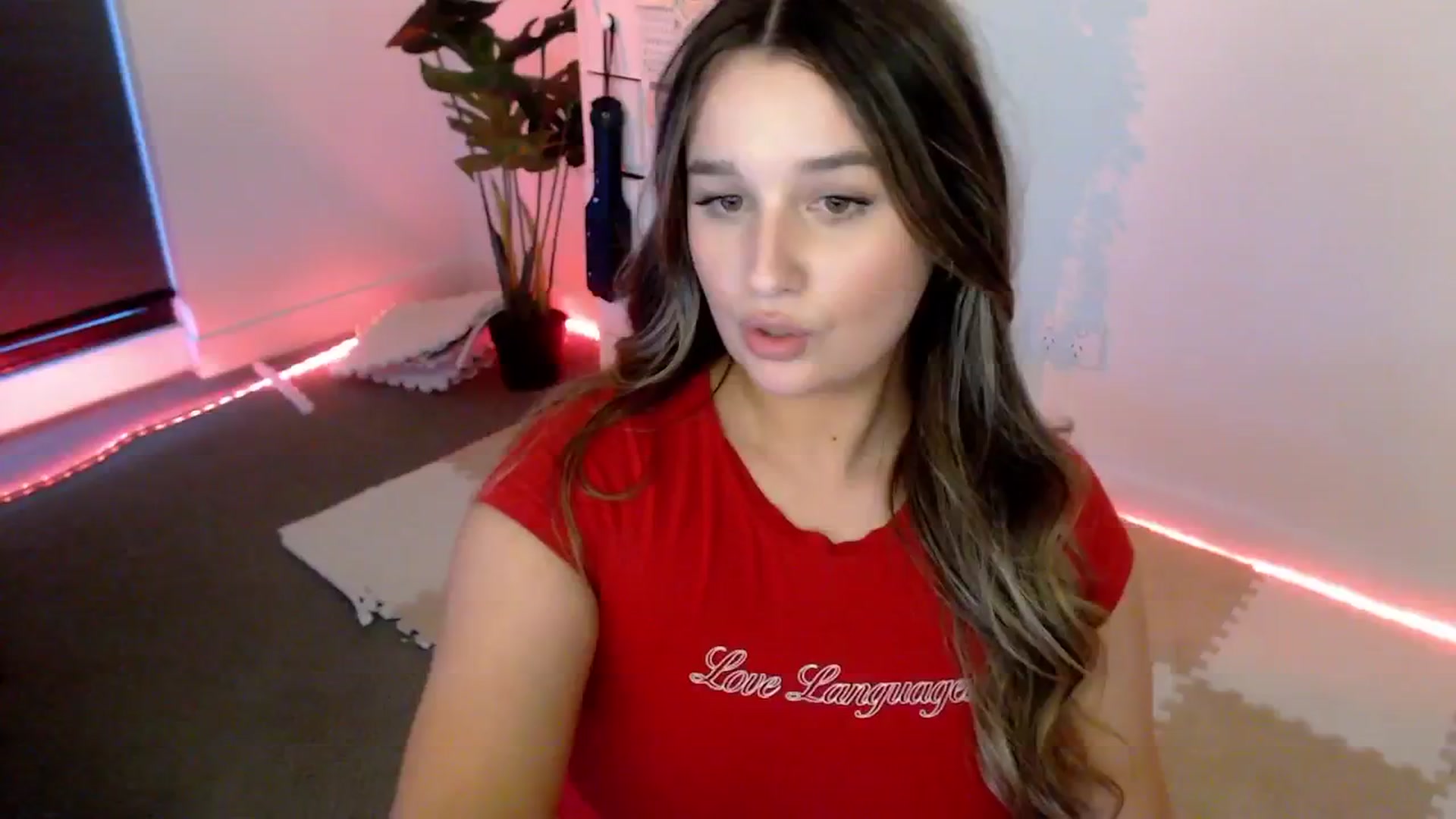 Gallery image thumbnail from StonksRoom's myfreecams stream on, 02/10/2024, 09:36 image 18 of 20