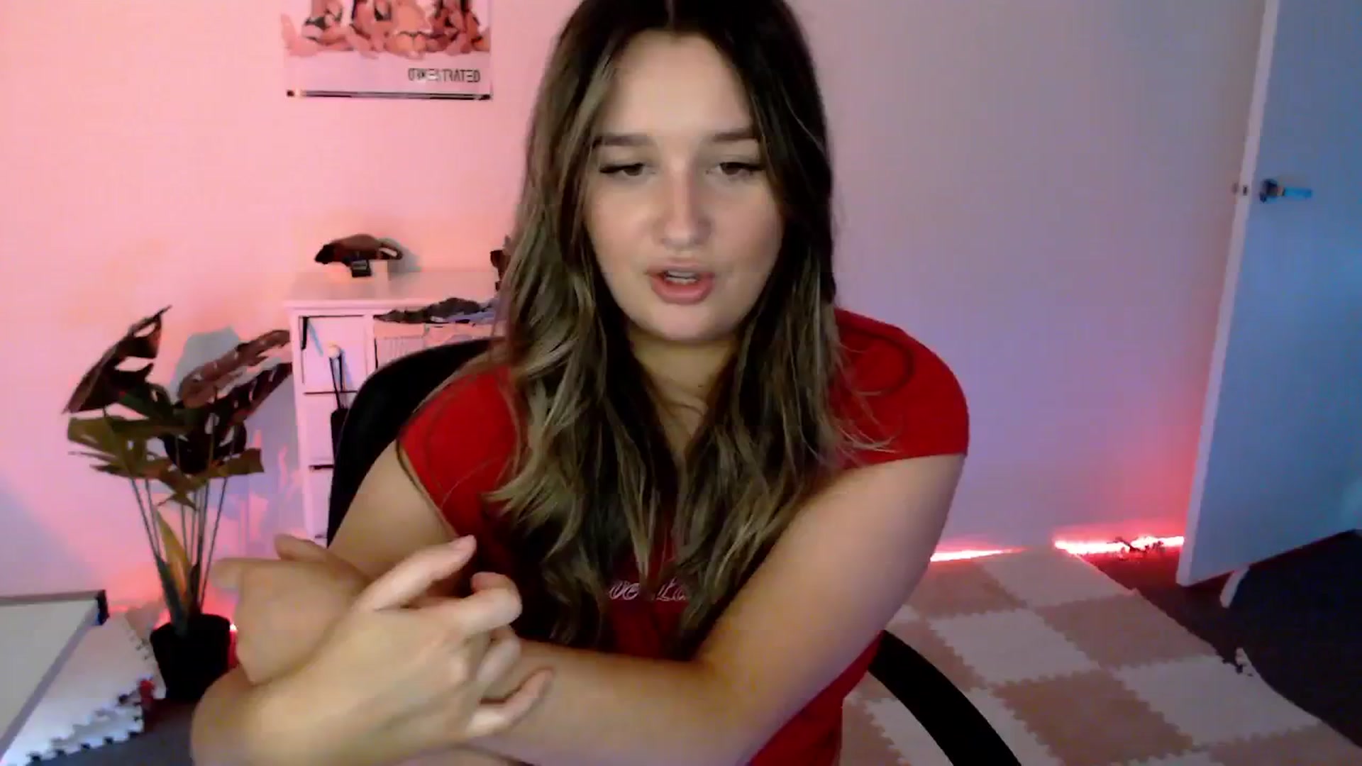 Gallery image thumbnail from StonksRoom's myfreecams stream on, 02/10/2024, 09:36 image 8 of 20