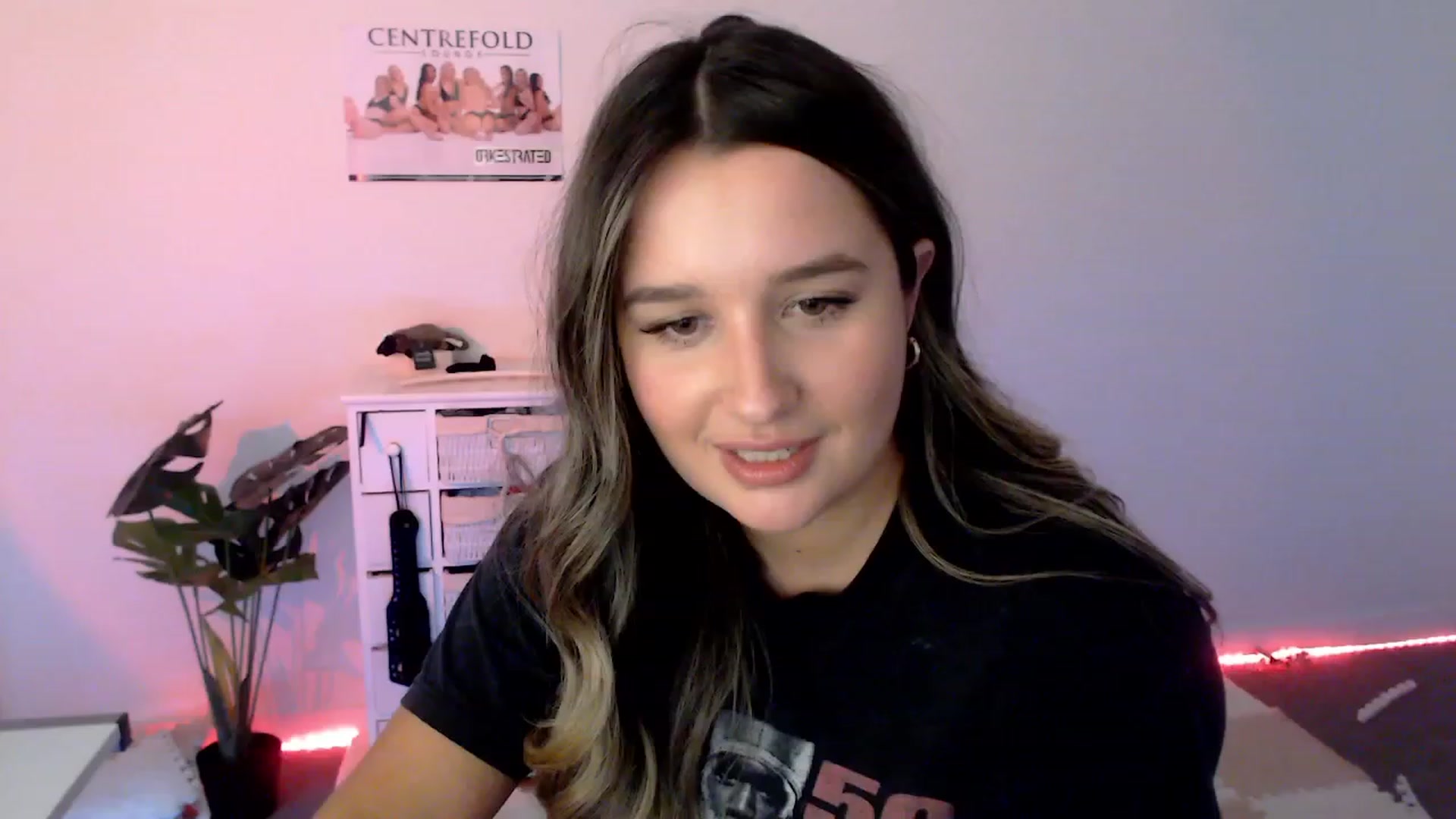 Gallery image thumbnail from StonksRoom's myfreecams stream on, 02/11/2024, 10:14 image 4 of 20