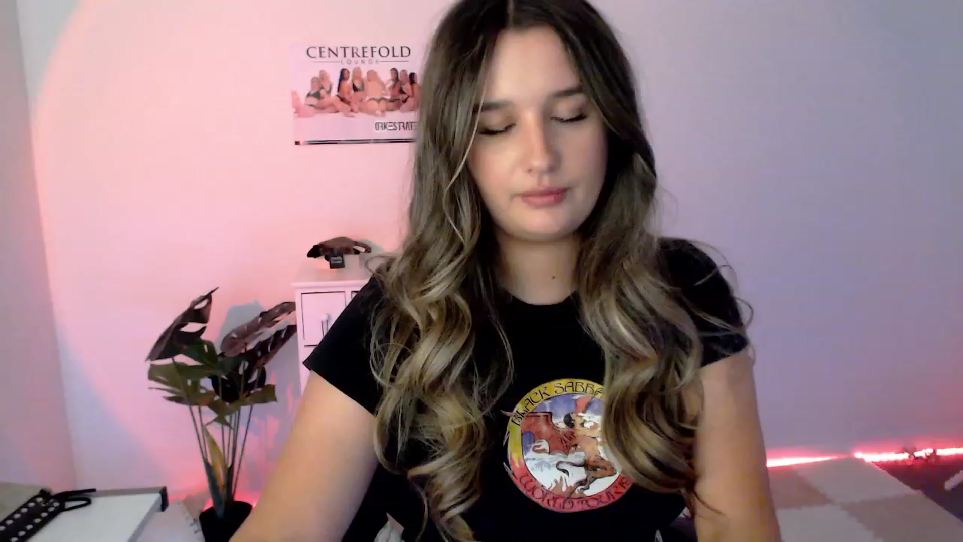 Gallery image thumbnail from StonksRoom's myfreecams stream on, 02/13/2024, 08:03 image 17 of 20
