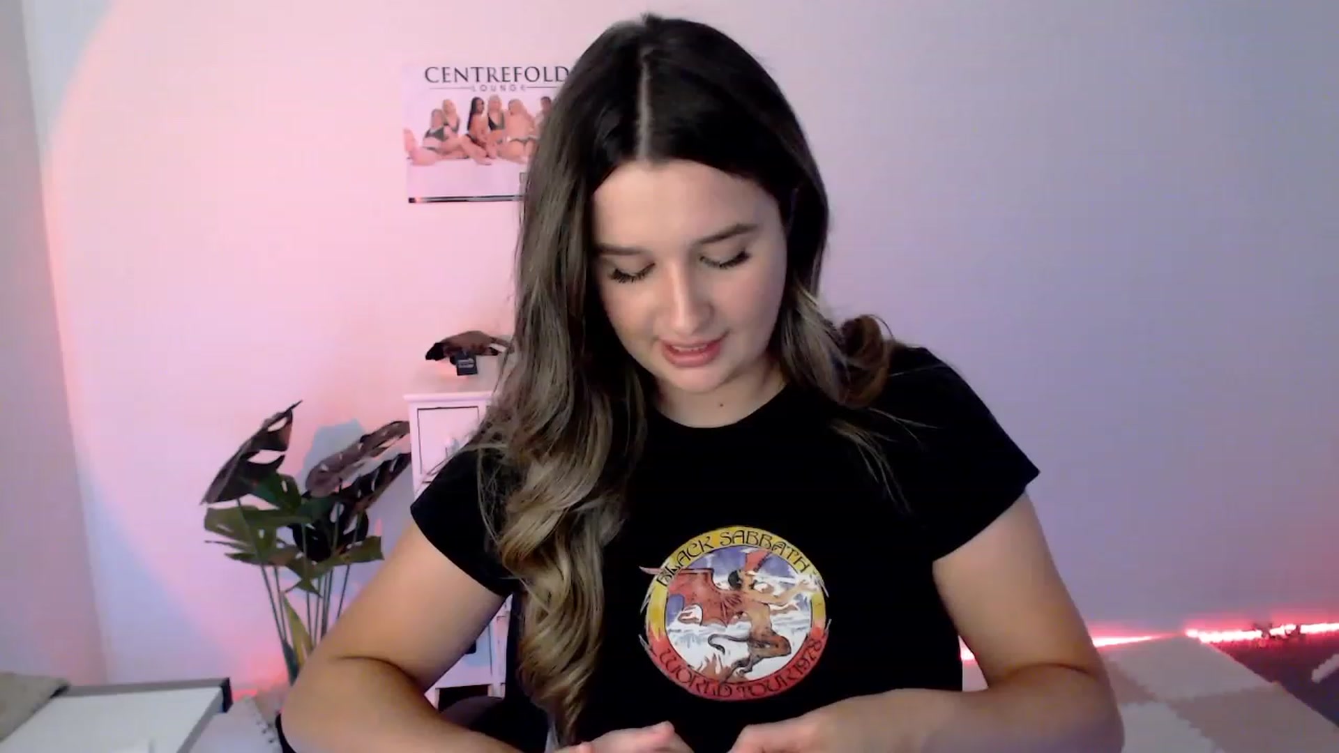 Gallery image thumbnail from StonksRoom's myfreecams stream on, 02/13/2024, 08:03 image 7 of 20