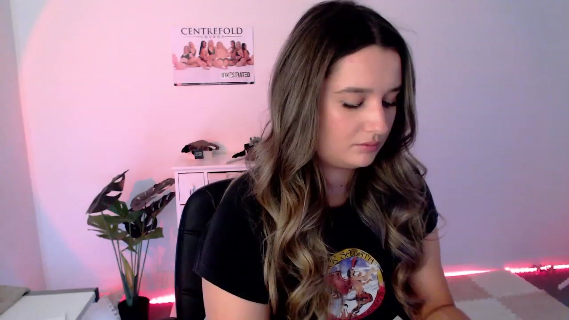 Gallery image thumbnail from StonksRoom's myfreecams stream on, 02/13/2024, 08:03 image 1 of 20
