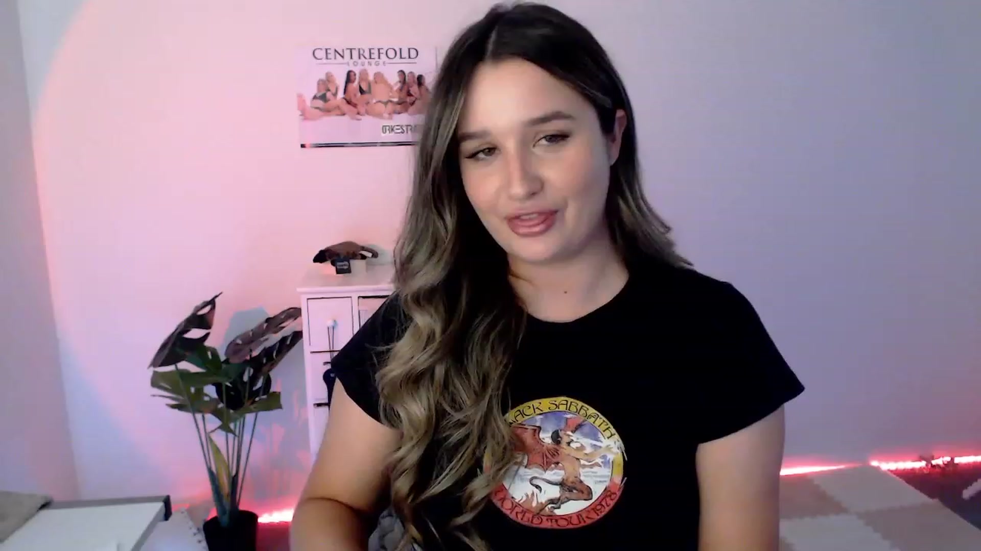 Gallery image thumbnail from StonksRoom's myfreecams stream on, 02/13/2024, 08:03 image 2 of 20