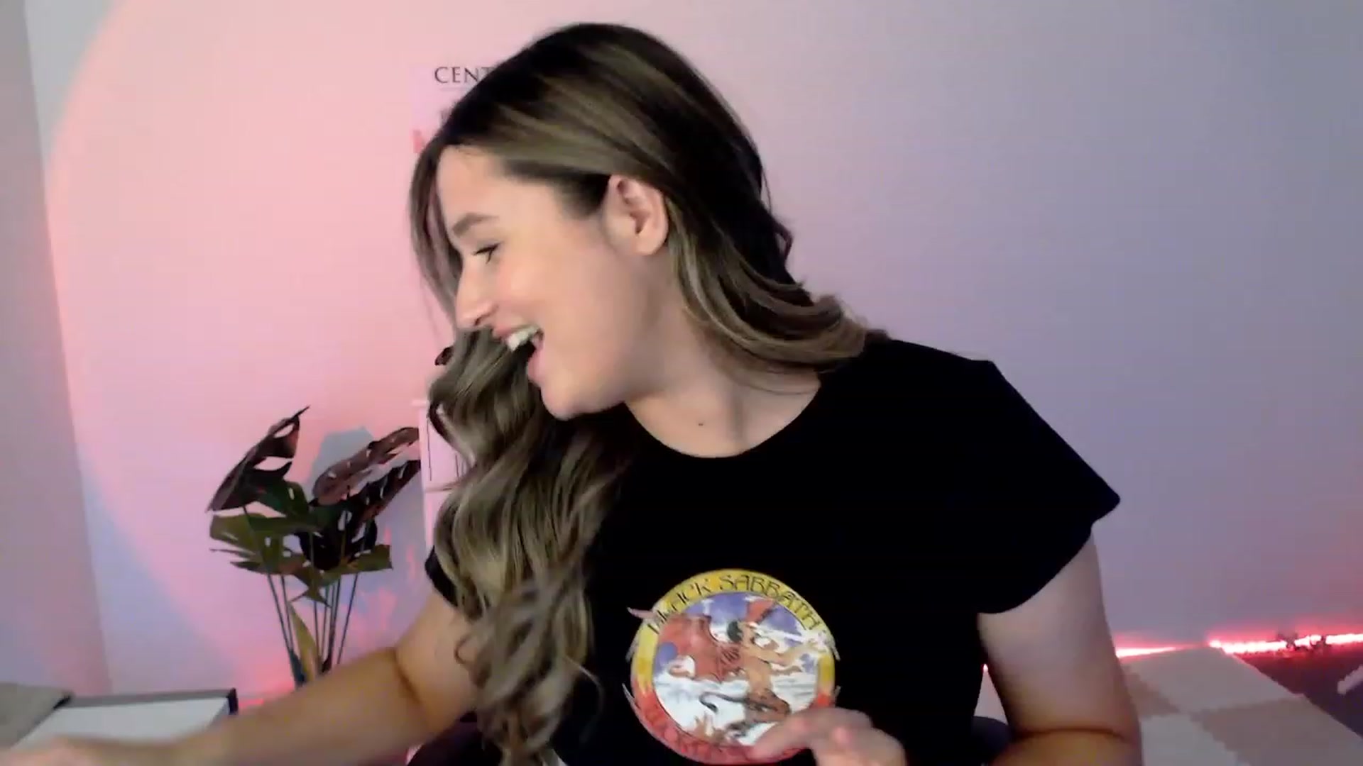 Gallery image thumbnail from StonksRoom's myfreecams stream on, 02/13/2024, 08:03 image 3 of 20
