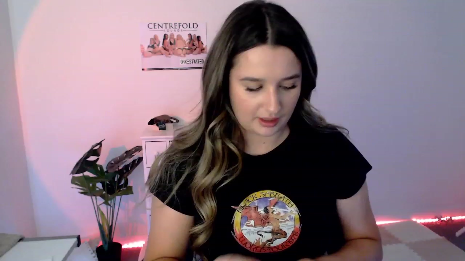 Gallery image thumbnail from StonksRoom's myfreecams stream on, 02/13/2024, 08:03 image 9 of 20