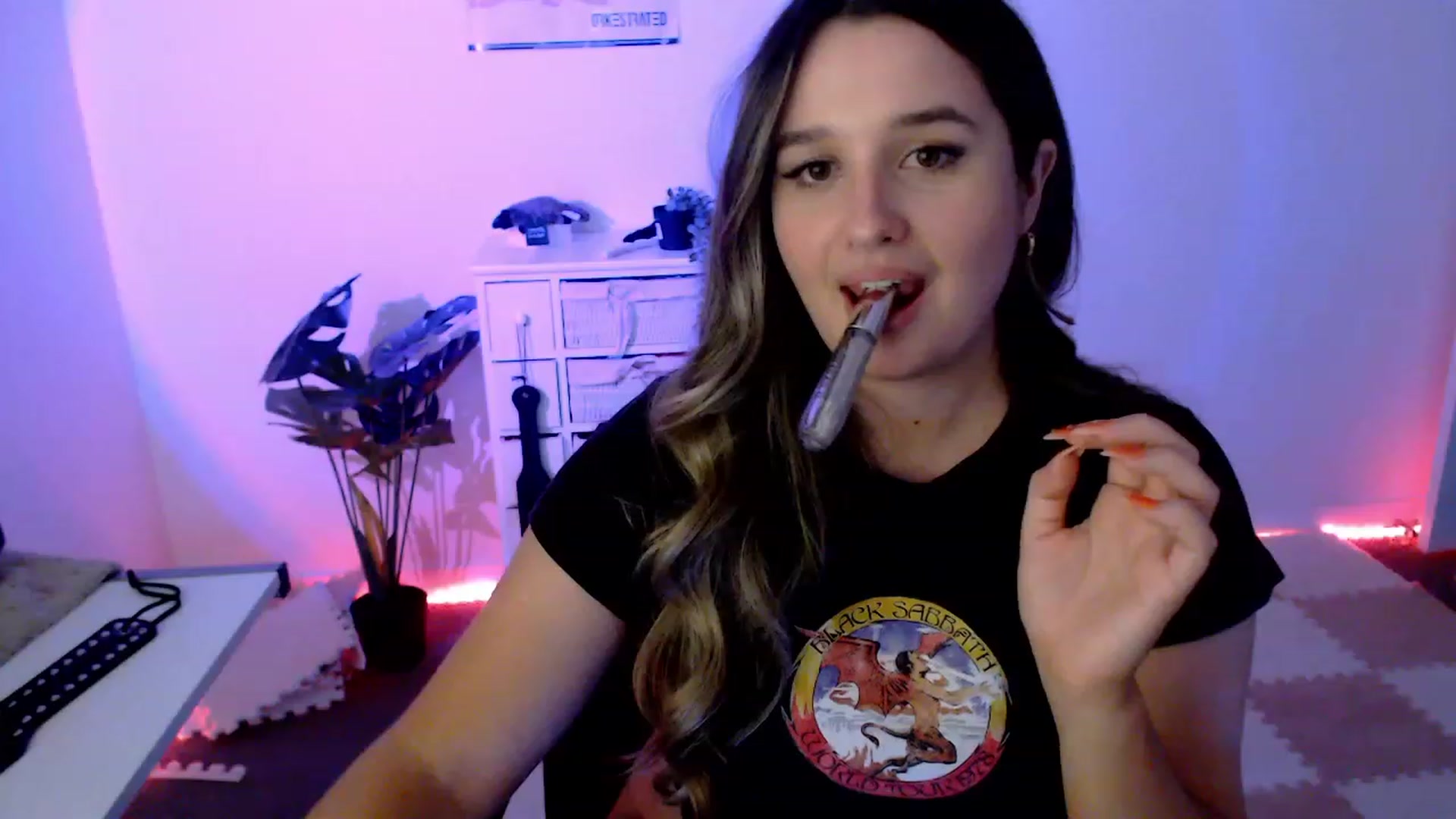 Gallery image thumbnail from StonksRoom's myfreecams stream on, 02/13/2024, 11:16 image 12 of 20