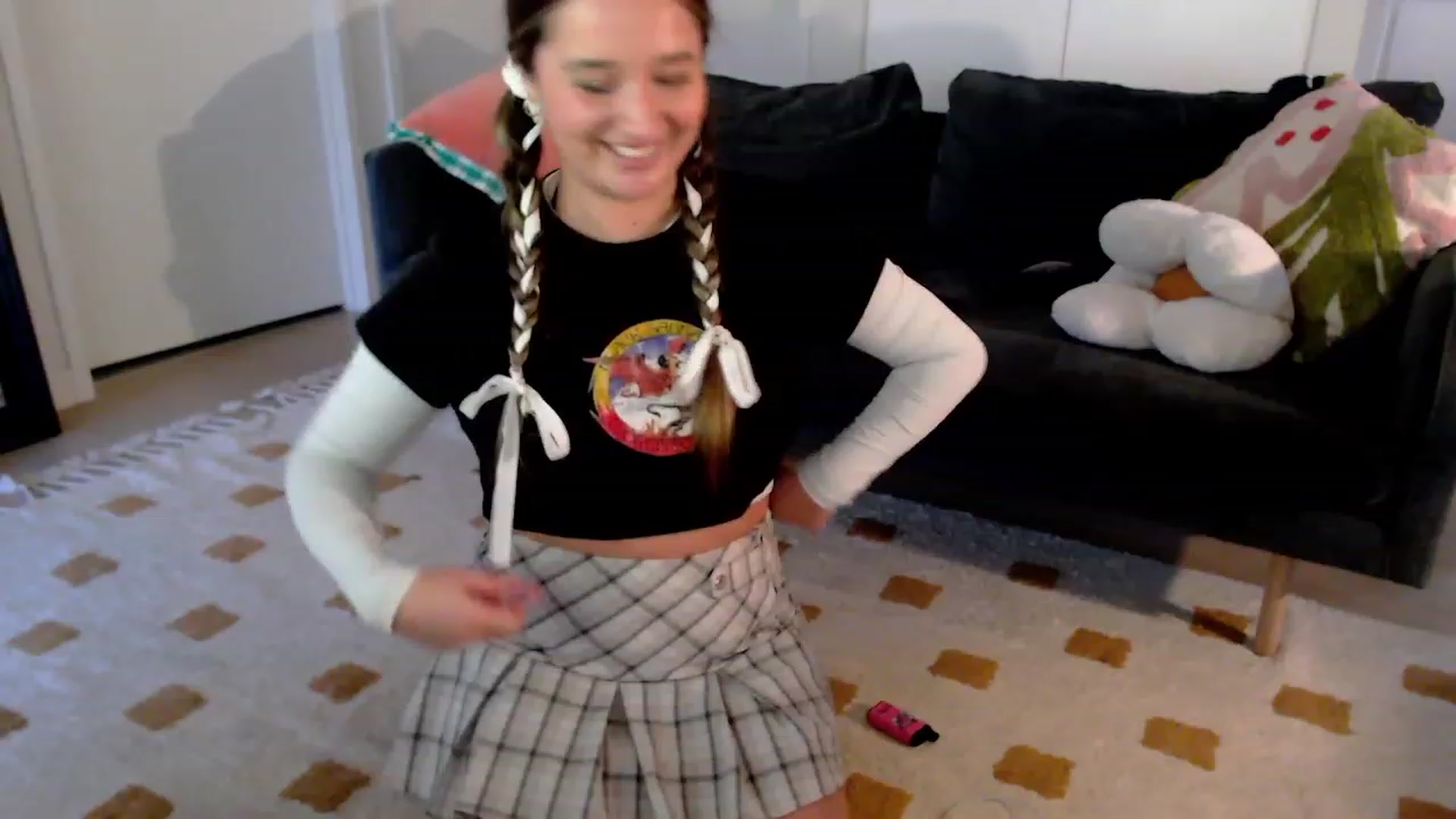 Gallery image thumbnail from StonksRoom's myfreecams stream on, 02/18/2024, 09:48 image 11 of 20