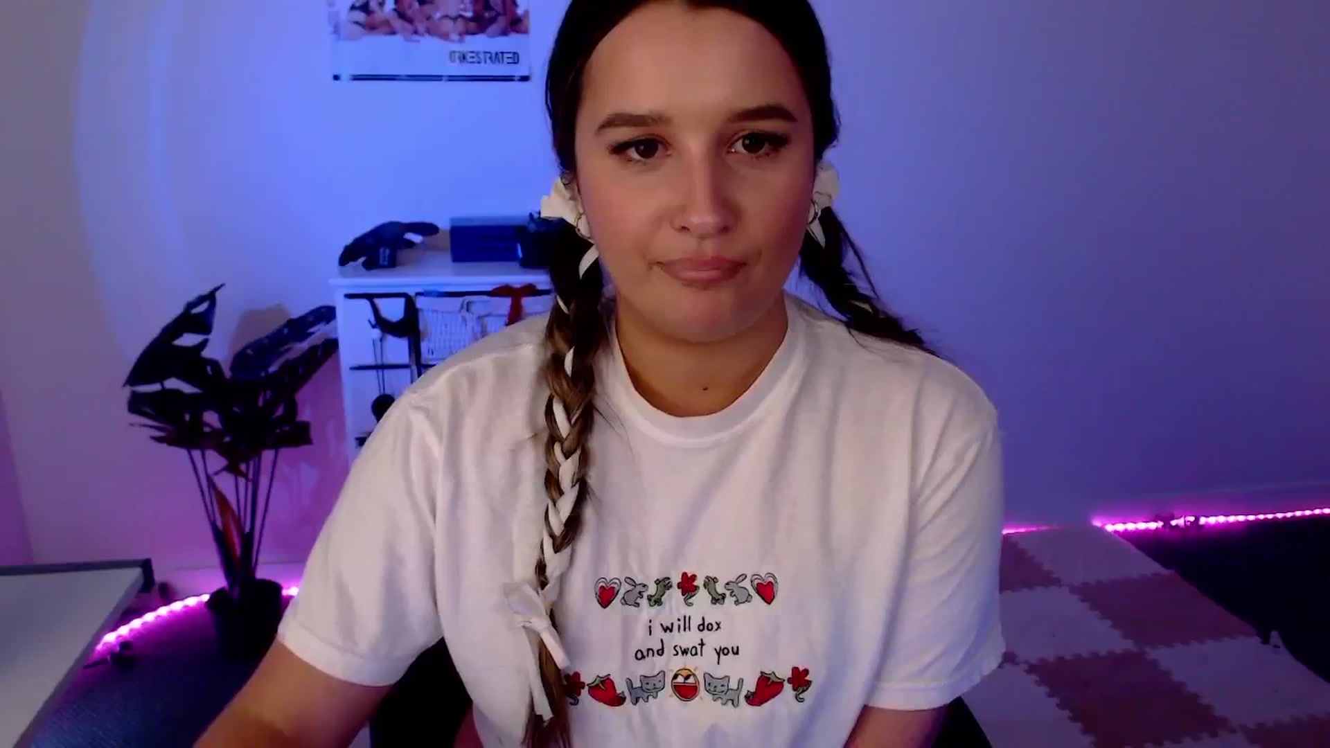 Gallery image thumbnail from StonksRoom's myfreecams stream on, 02/20/2024, 08:08 image 13 of 20