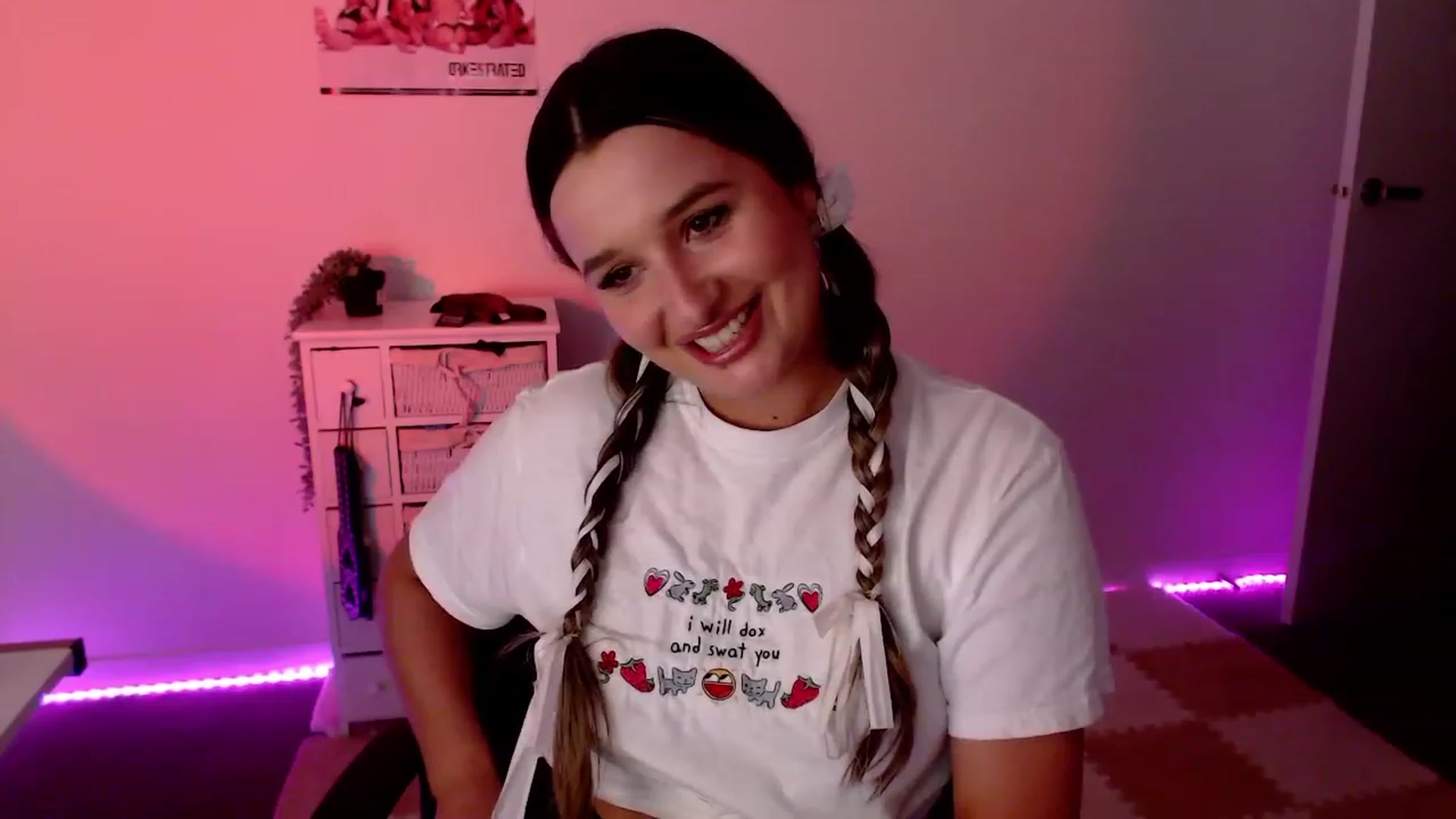 Gallery image thumbnail from StonksRoom's myfreecams stream on, 02/29/2024, 10:01 image 14 of 20