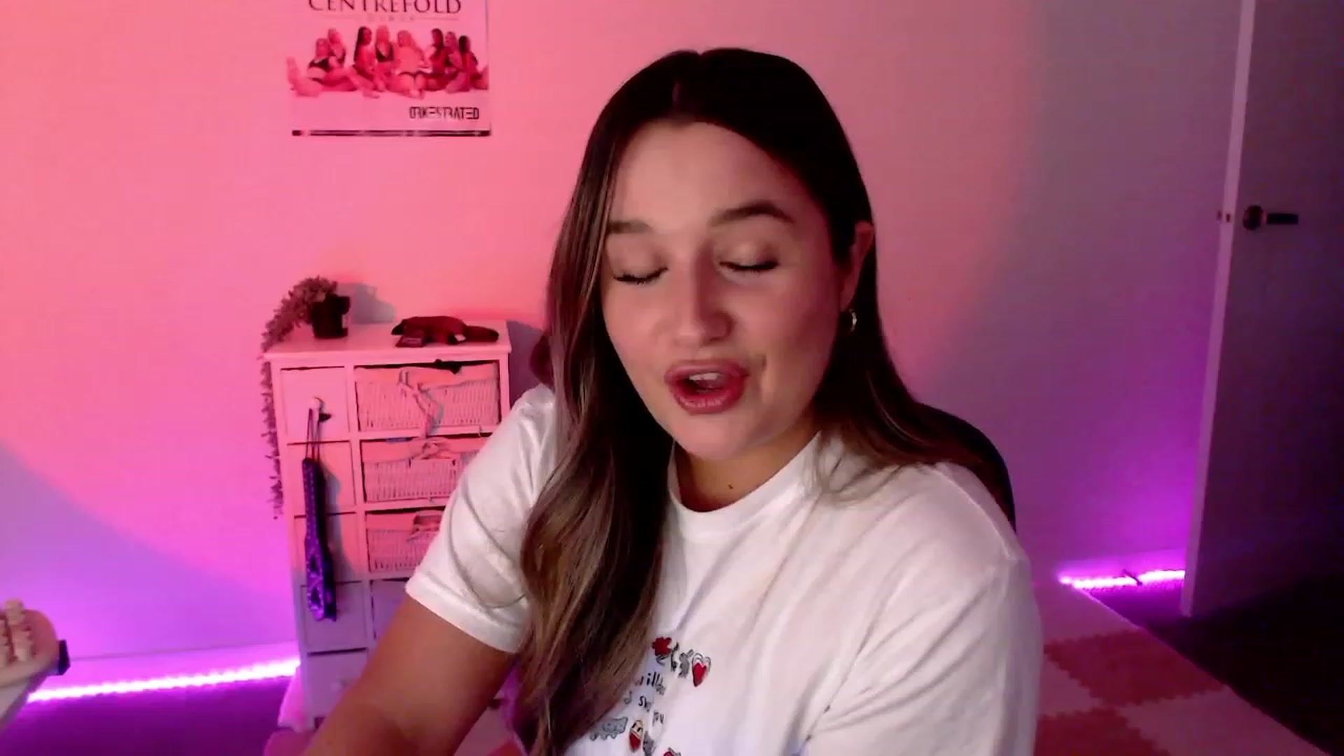 Gallery image thumbnail from StonksRoom's myfreecams stream on, 02/29/2024, 10:01 image 1 of 20