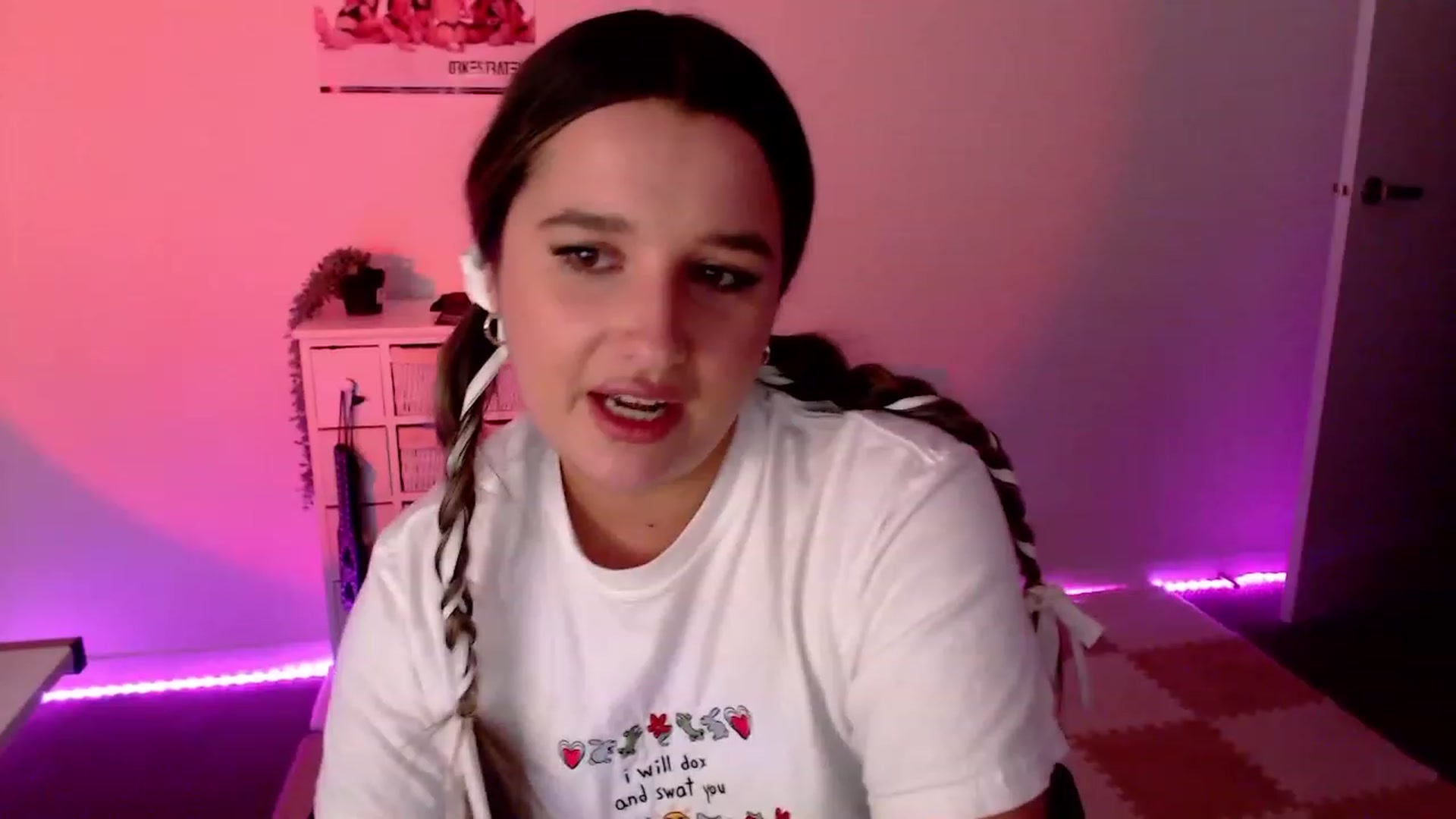 Gallery image thumbnail from StonksRoom's myfreecams stream on, 02/29/2024, 10:01 image 10 of 20