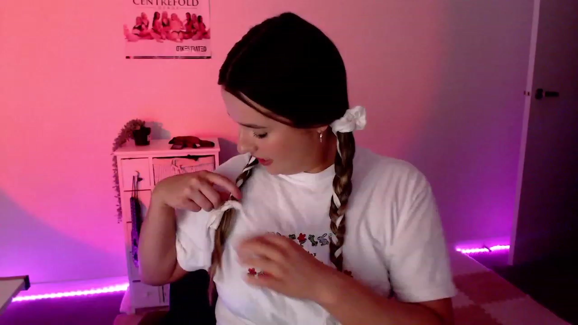 Gallery image thumbnail from StonksRoom's myfreecams stream on, 02/29/2024, 10:01 image 6 of 20