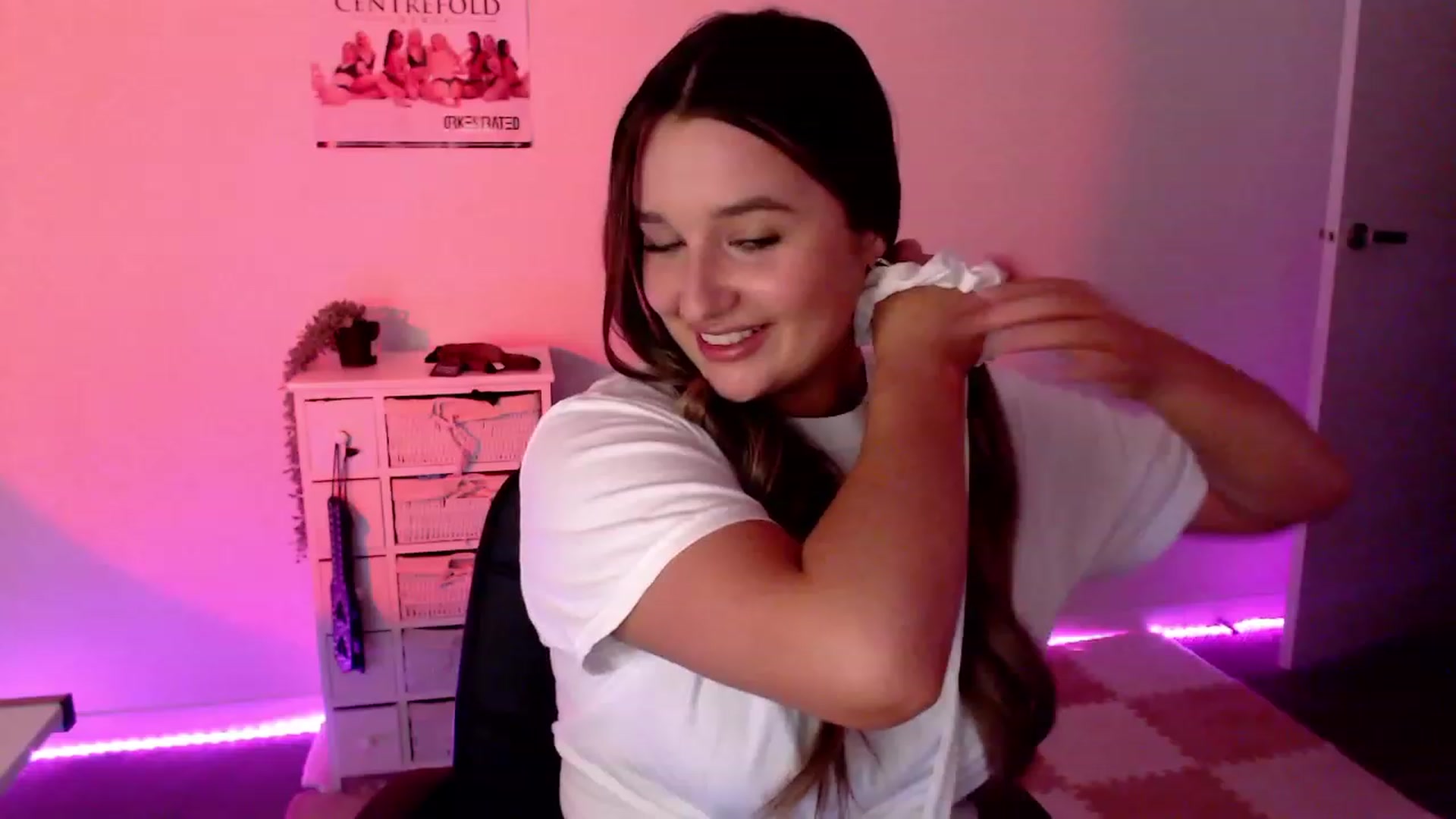 Gallery image thumbnail from StonksRoom's myfreecams stream on, 02/29/2024, 10:01 image 4 of 20