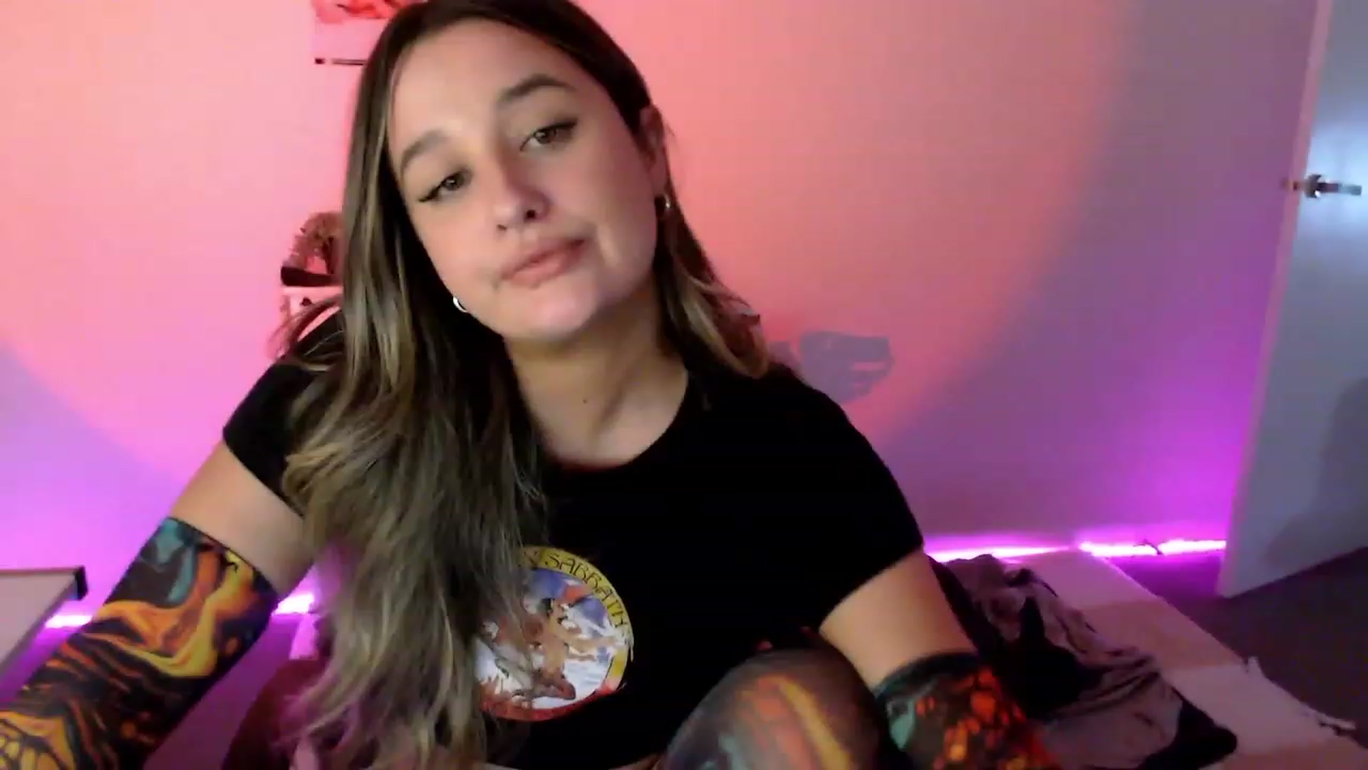 Gallery image thumbnail from StonksRoom's myfreecams stream on, 03/01/2024, 12:11 image 9 of 20