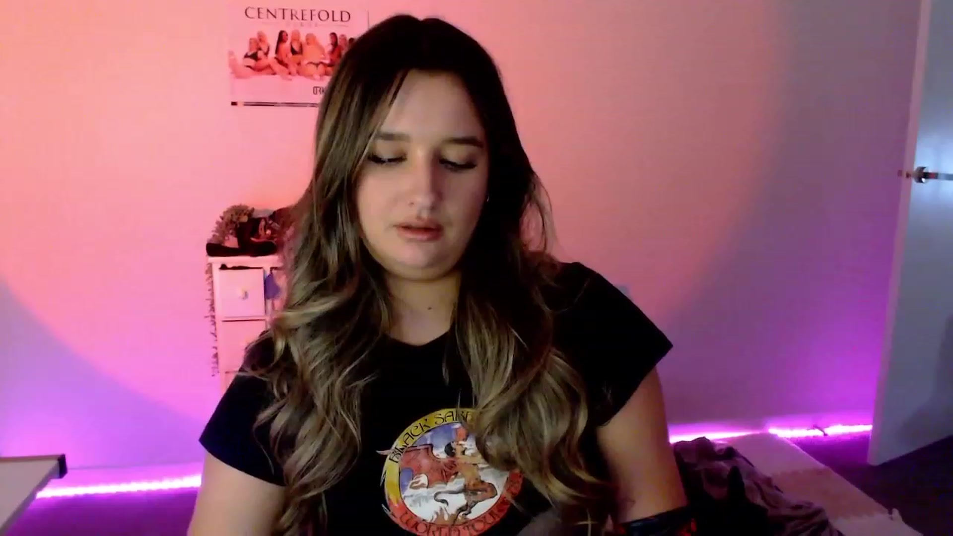 Gallery image thumbnail from StonksRoom's myfreecams stream on, 03/01/2024, 12:11 image 1 of 20