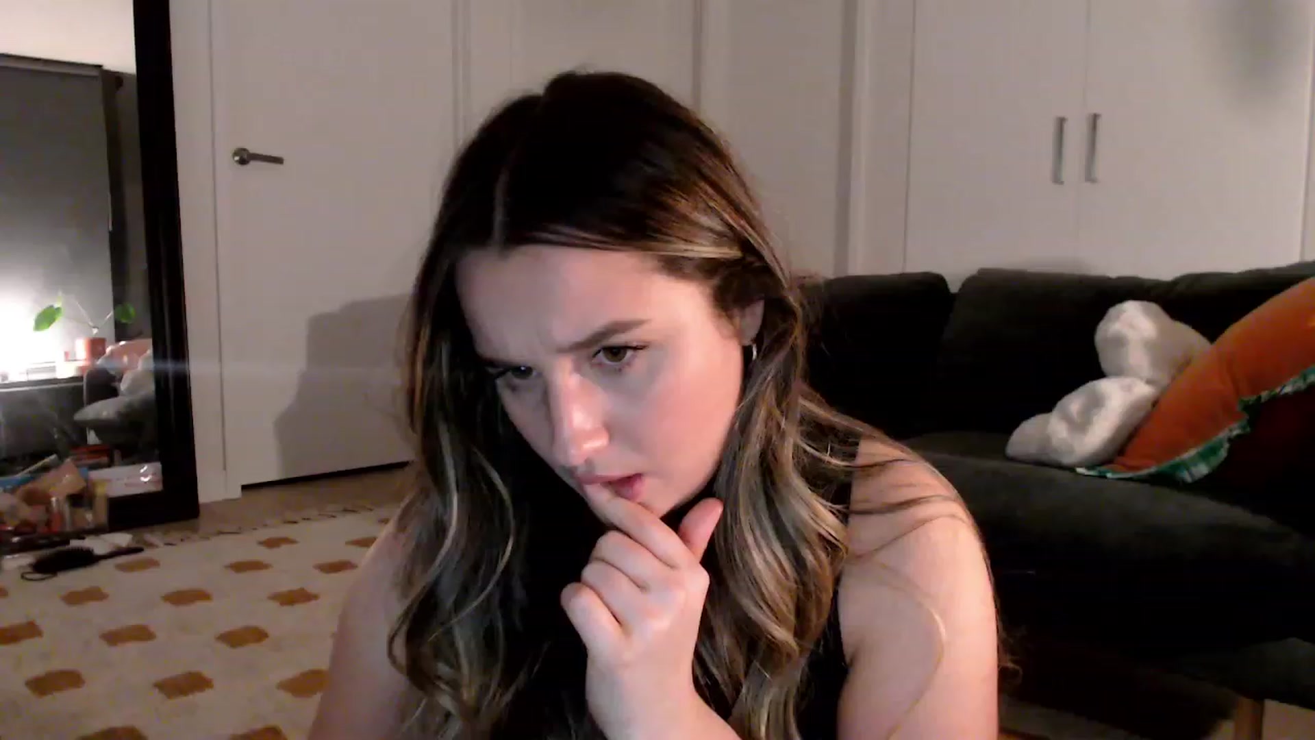Gallery image thumbnail from StonksRoom's myfreecams stream on, 03/09/2024, 16:21 image 3 of 20