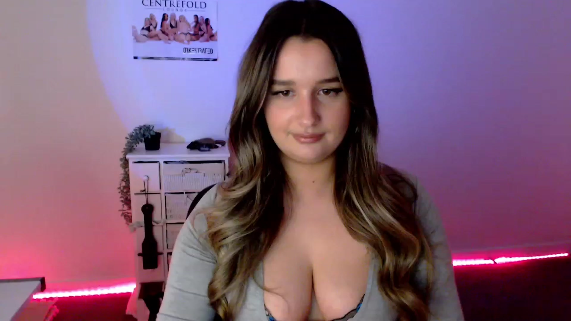 Gallery image thumbnail from StonksRoom's myfreecams stream on, 03/14/2024, 09:57 image 13 of 20