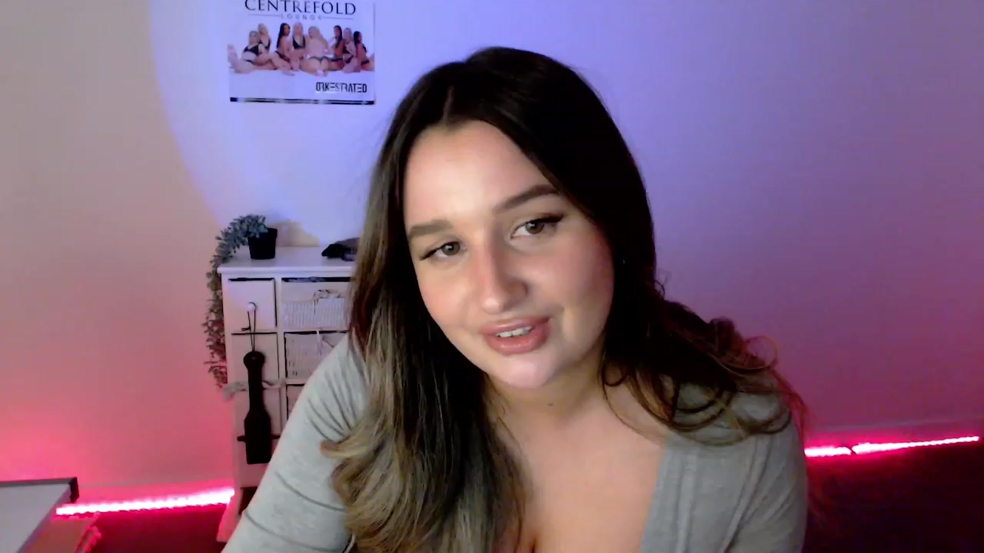 Gallery image thumbnail from StonksRoom's myfreecams stream on, 03/14/2024, 09:57 image 12 of 20