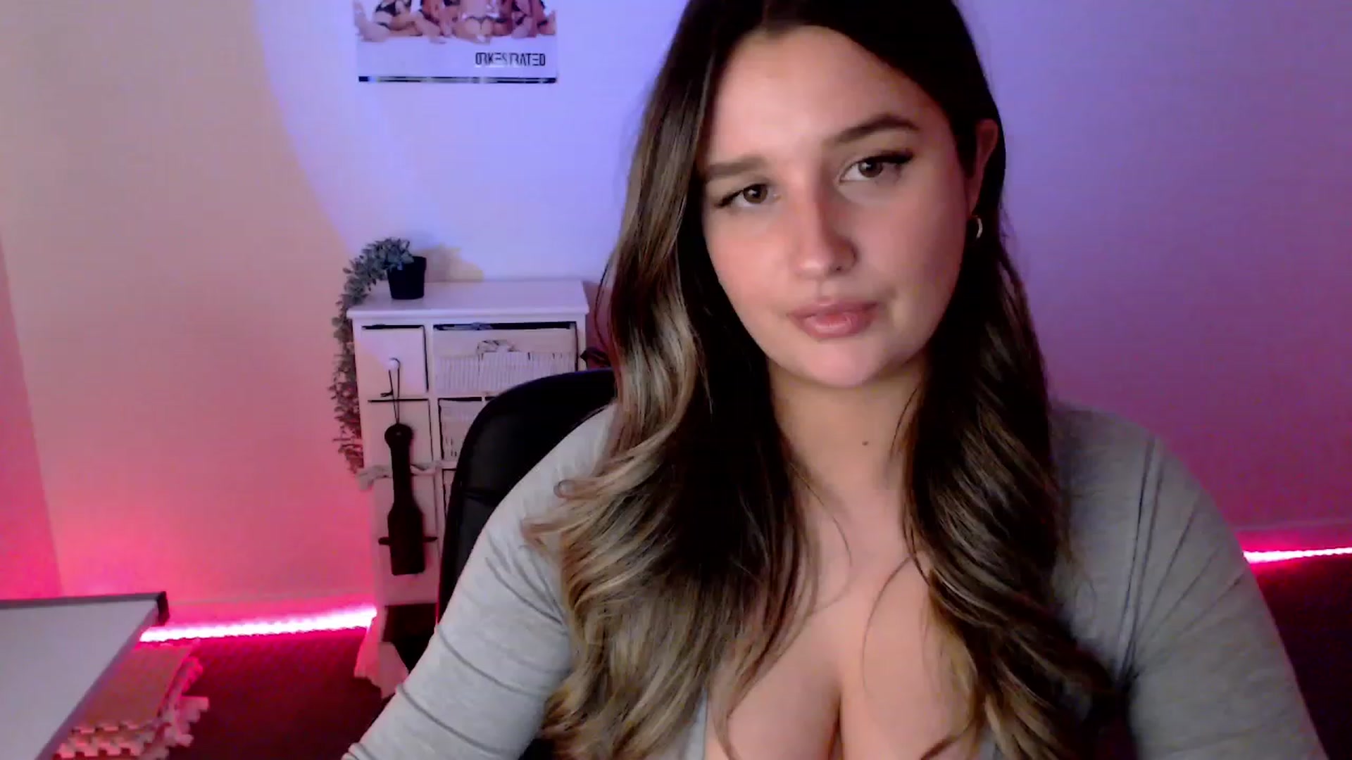 Gallery image thumbnail from StonksRoom's myfreecams stream on, 03/14/2024, 12:39 image 11 of 20