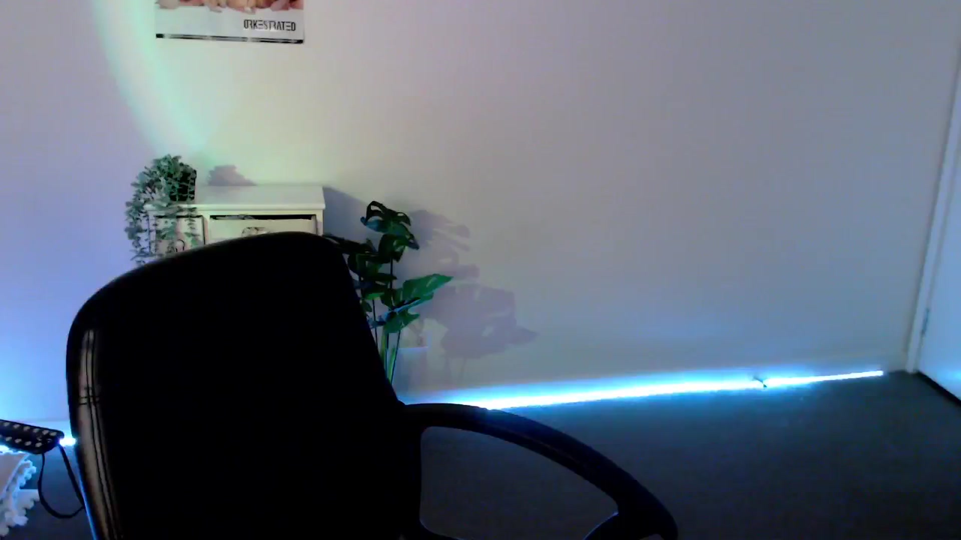 Gallery image thumbnail from StonksRoom's myfreecams stream on, 03/15/2024, 09:00 image 18 of 20