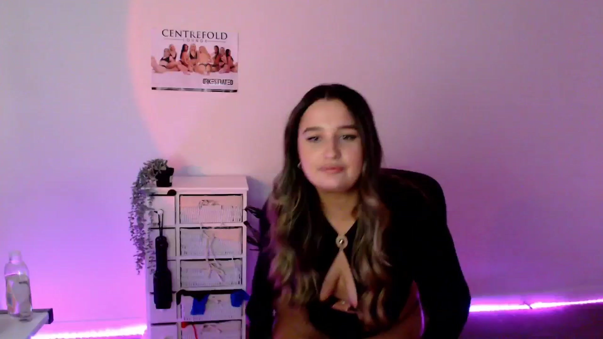 Gallery image thumbnail from StonksRoom's myfreecams stream on, 03/20/2024, 11:11 image 8 of 20