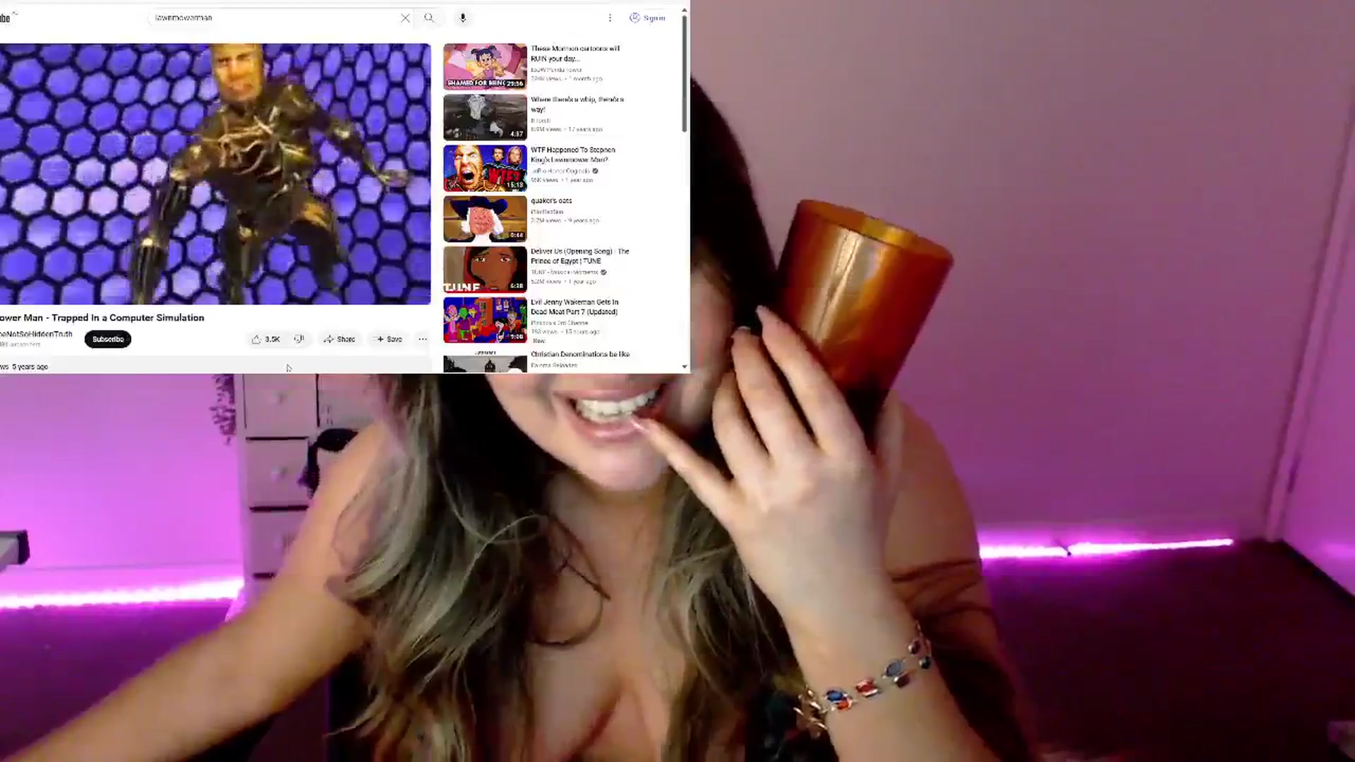 Gallery image thumbnail from StonksRoom's myfreecams stream on, 03/22/2024, 13:17 image 6 of 20
