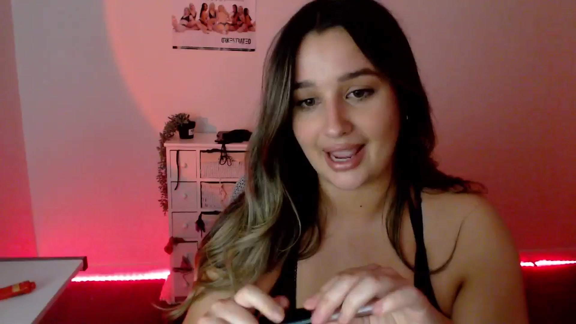 Gallery image thumbnail from StonksRoom's myfreecams stream on, 03/29/2024, 11:44 image 3 of 20
