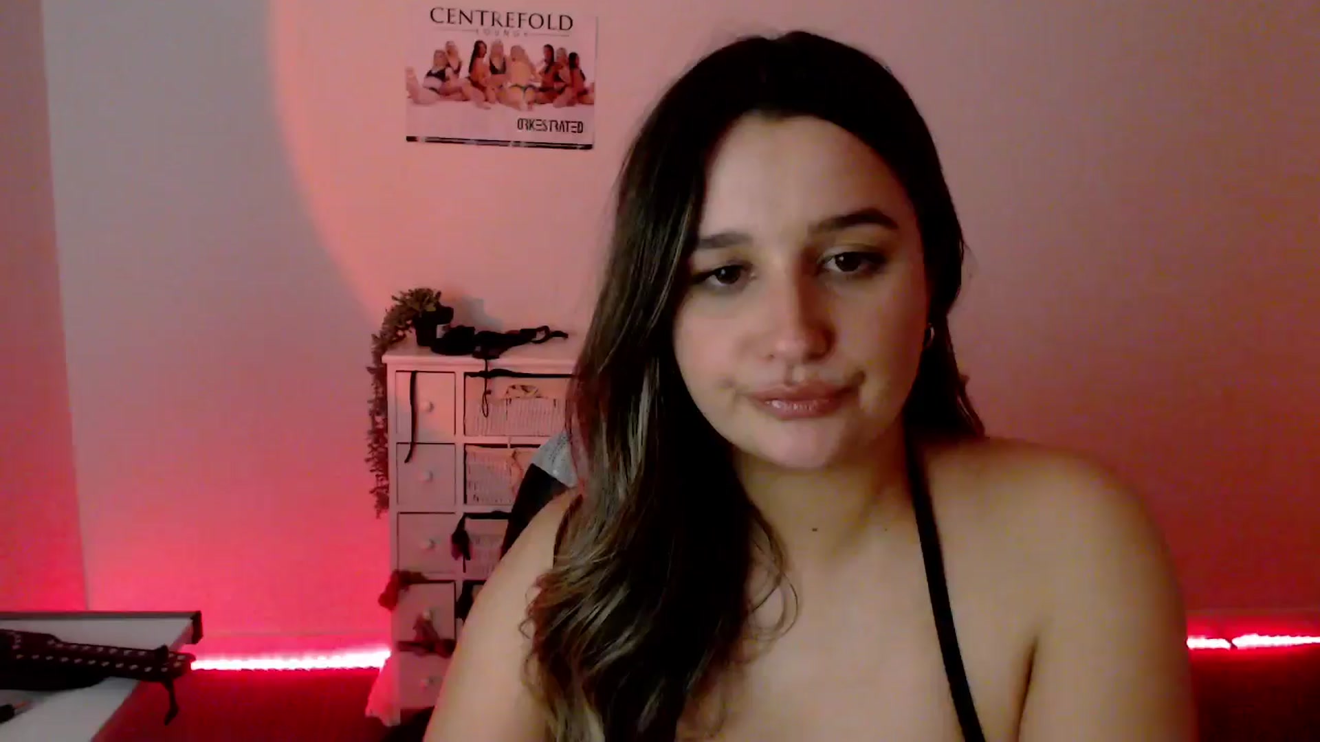Gallery image thumbnail from StonksRoom's myfreecams stream on, 03/29/2024, 16:01 image 18 of 20