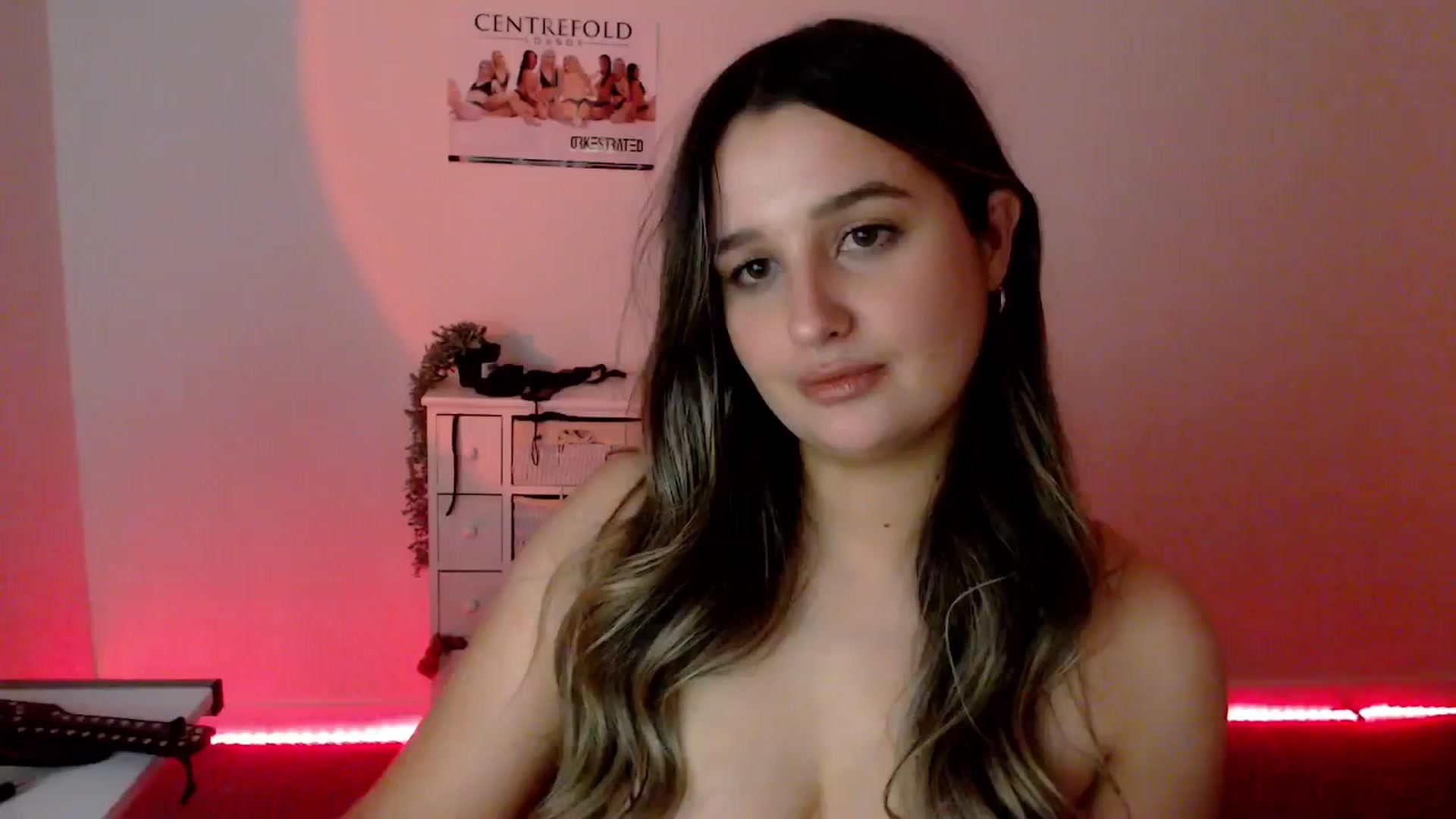 Gallery image thumbnail from StonksRoom's myfreecams stream on, 03/29/2024, 16:01 image 15 of 20