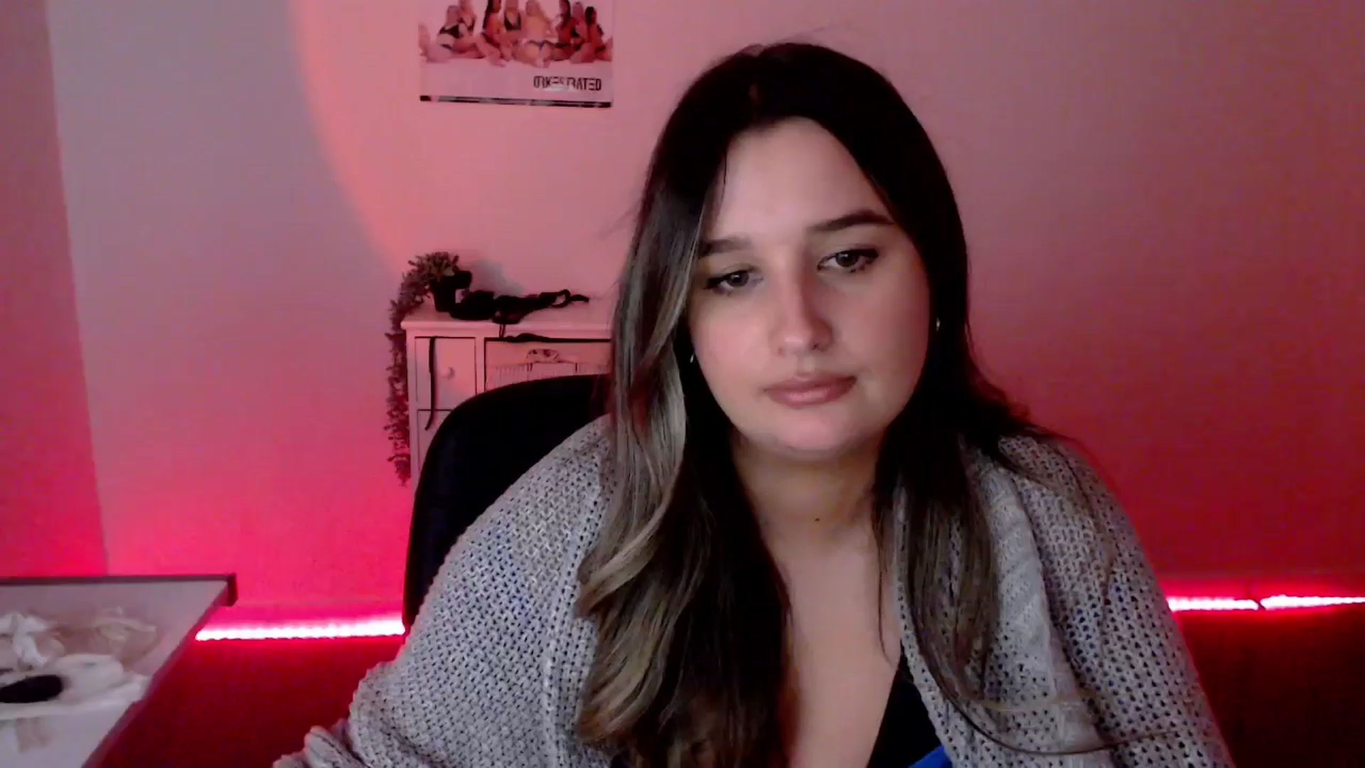 Gallery image thumbnail from StonksRoom's myfreecams stream on, 03/30/2024, 13:38 image 13 of 20