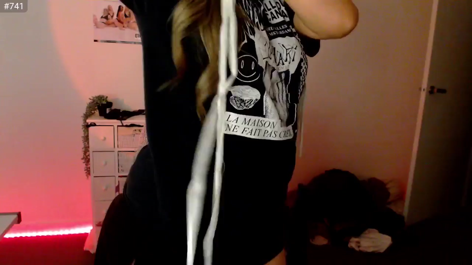 Gallery image thumbnail from StonksRoom's myfreecams stream on, 03/31/2024, 12:09 image 20 of 20