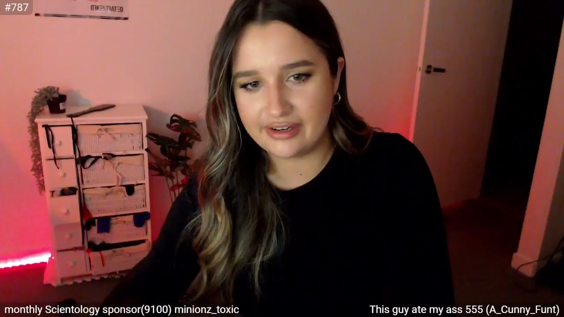 Gallery image thumbnail from StonksRoom's myfreecams stream on, 04/11/2024, 12:21 image 5 of 20