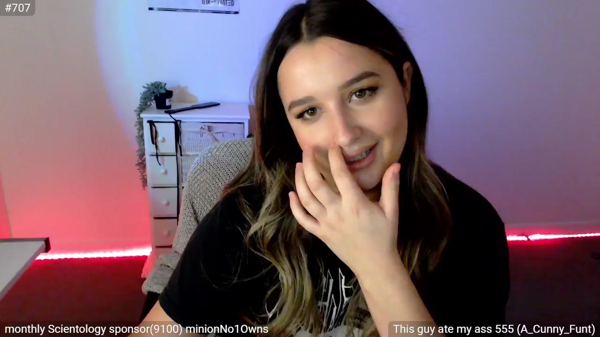 Gallery image thumbnail from StonksRoom's myfreecams stream on, 04/13/2024, 10:42 image 10 of 20