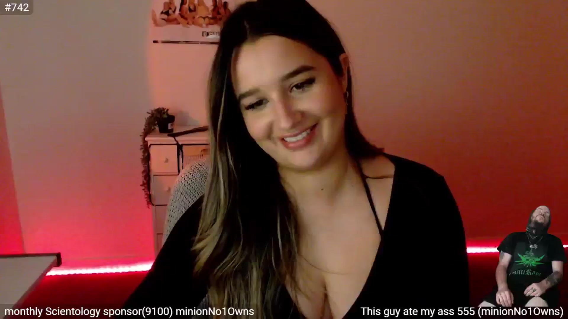 Gallery image thumbnail from StonksRoom's myfreecams stream on, 04/20/2024, 12:51 image 16 of 20