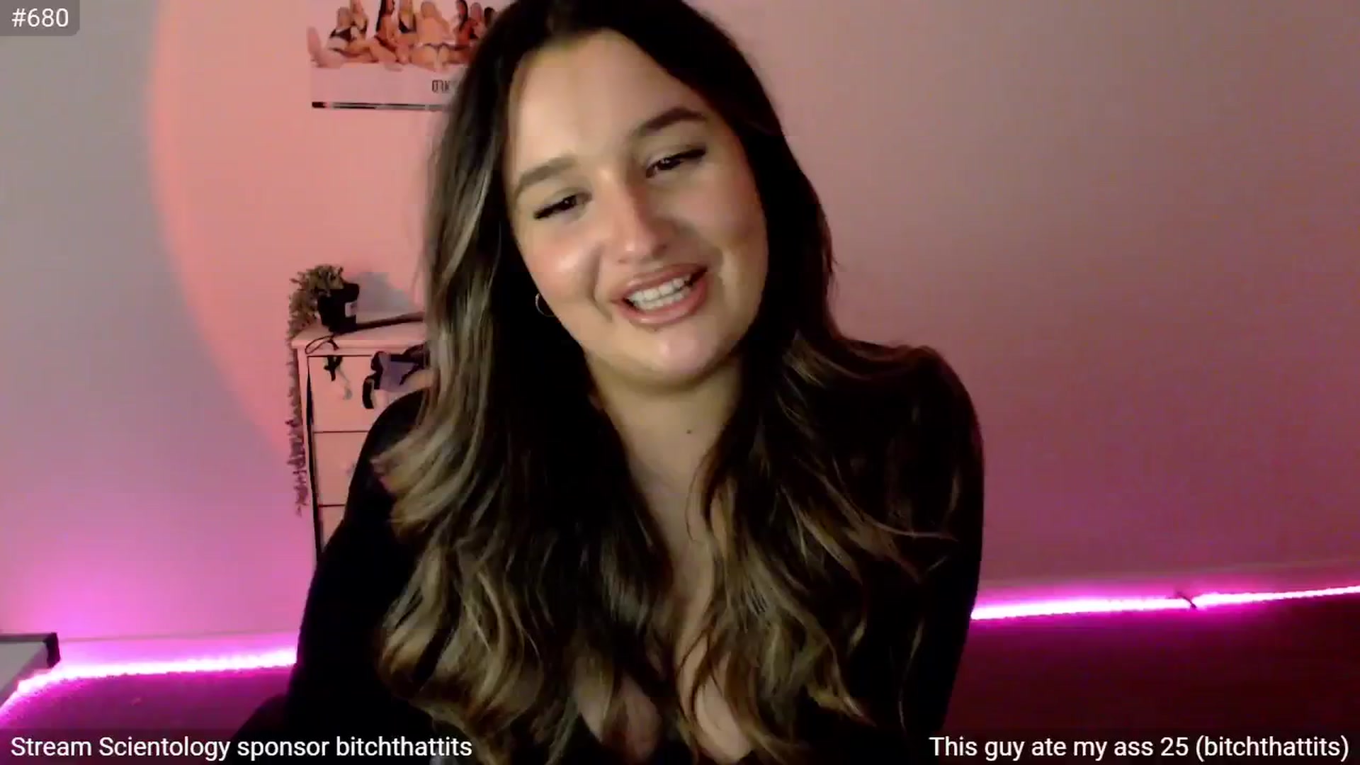 Gallery image thumbnail from StonksRoom's myfreecams stream on, 05/07/2024, 08:29 image 18 of 20