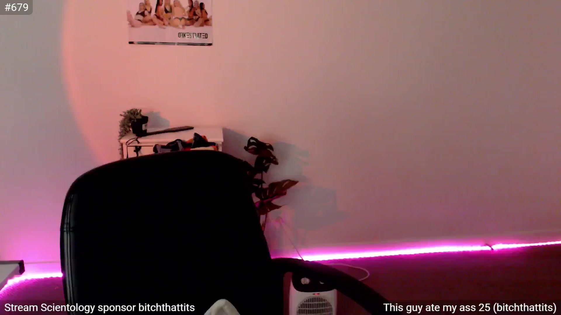Gallery image thumbnail from StonksRoom's myfreecams stream on, 05/07/2024, 08:29 image 8 of 20